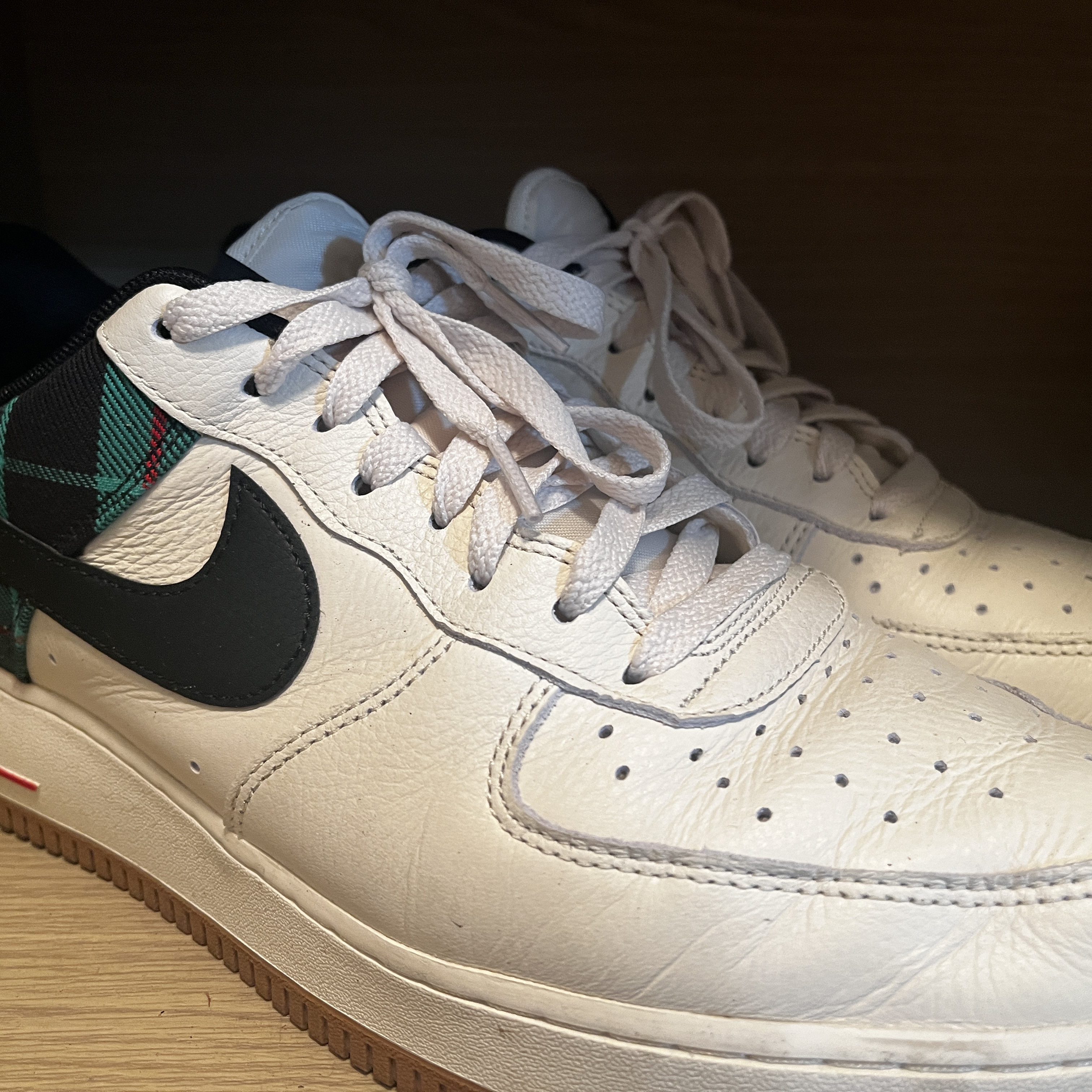 Nike Air Force 1 '07 LX Pale Ivory 착용 스타일 - 2