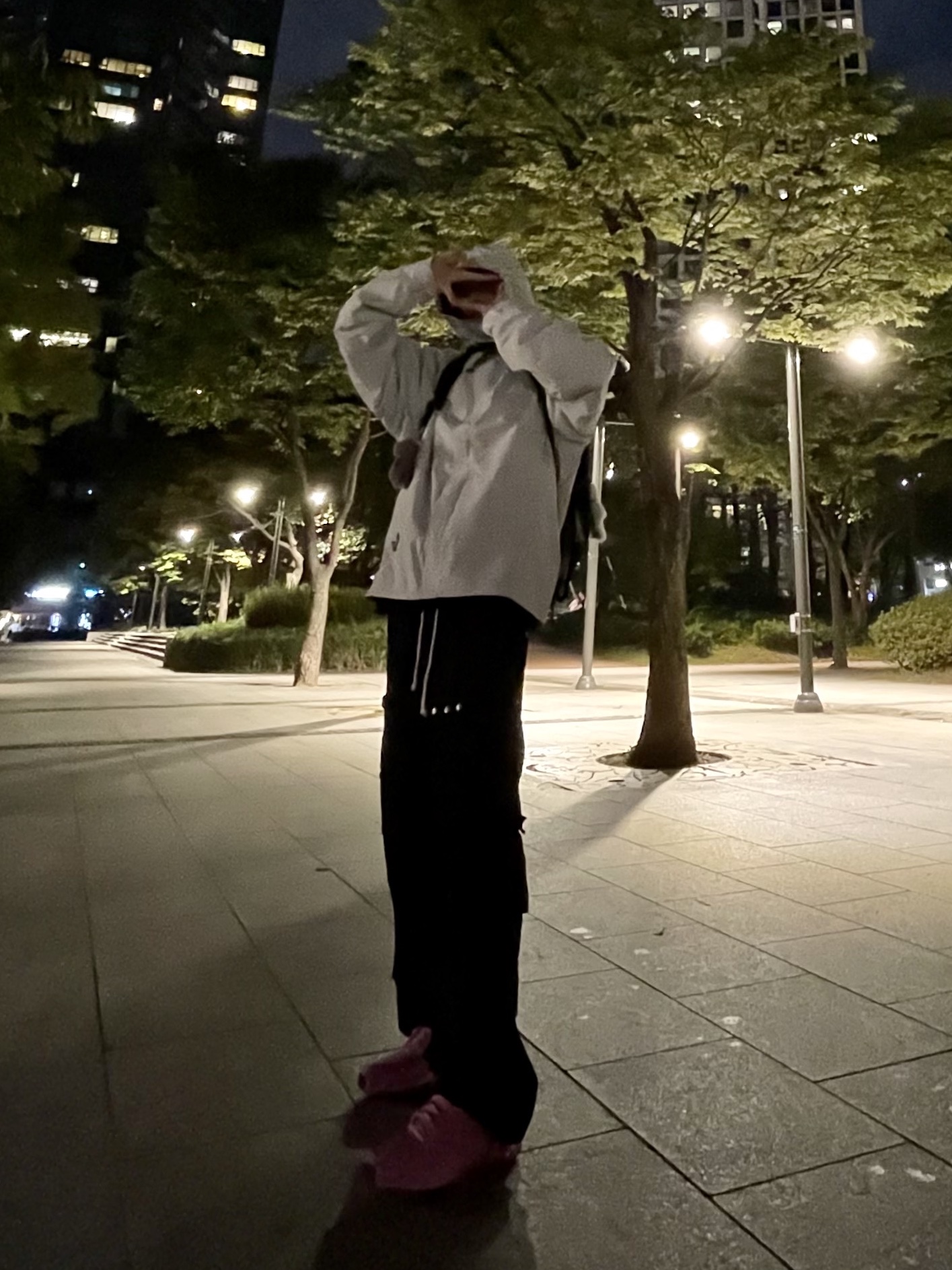 Nike x Stussy Air Max 2013 Psychic Pink, Nike ACG Storm-Fit ADV Cascade Rains Full Zip Jacket Photon Dust - Asia 착용 스타일 - 2