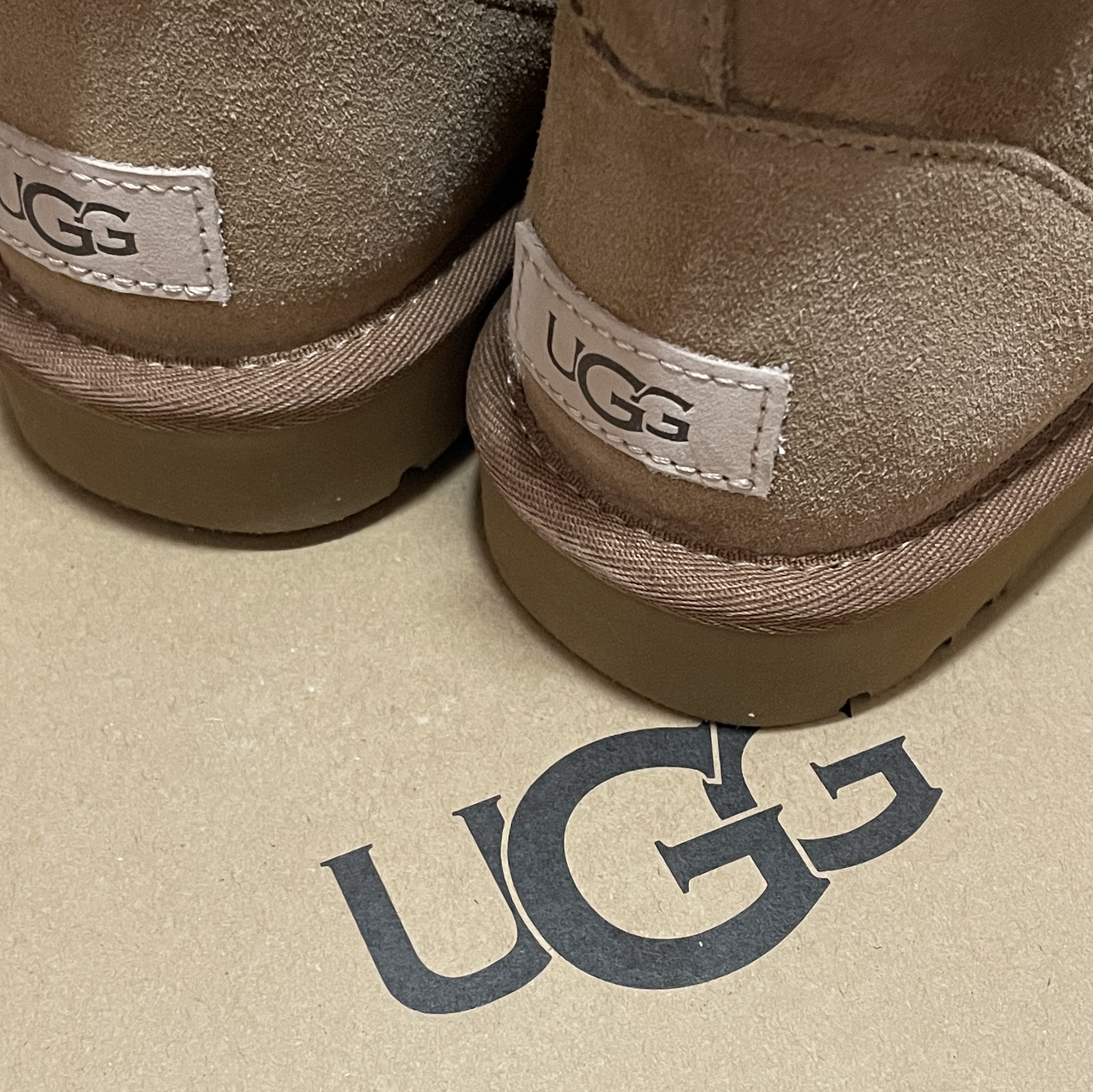 (W) UGG Classic Mini II Boots Chestnut 착용 스타일