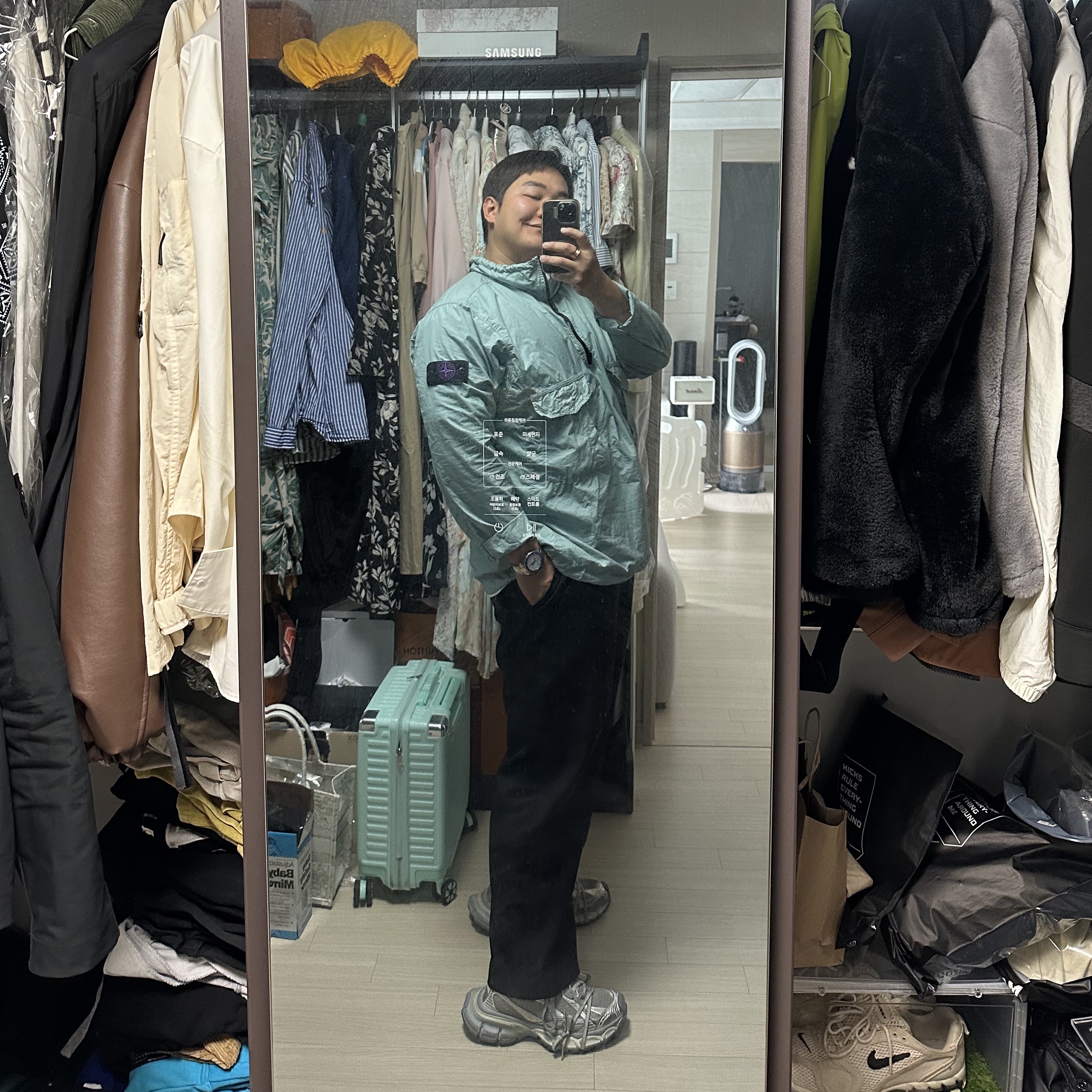 Stone Island 10705 Light Cotton Canvas Garment Dyed Half Zipper Anorak Sky Blue - 23SS, Balenciaga 3XL Sneakers Light Beige 착용 스타일