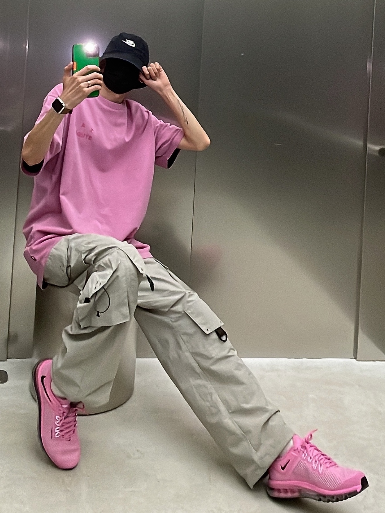 Nike x Stussy Air Max 2013 Psychic Pink, IAB Studio Pigment T-Shirt Magenta 착용 스타일 - 4