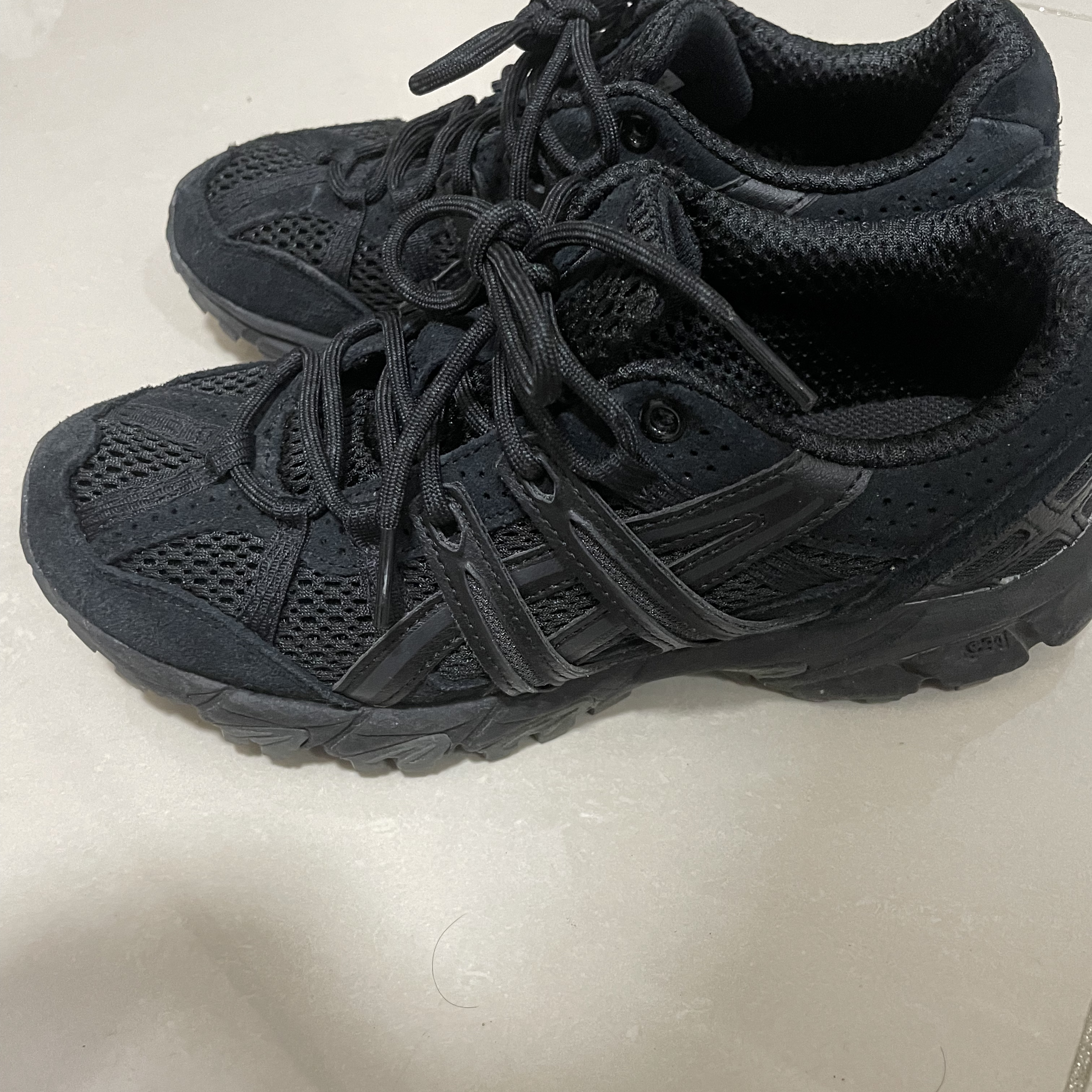 Asics Gel-Sonoma 15-50 Black 착용 스타일