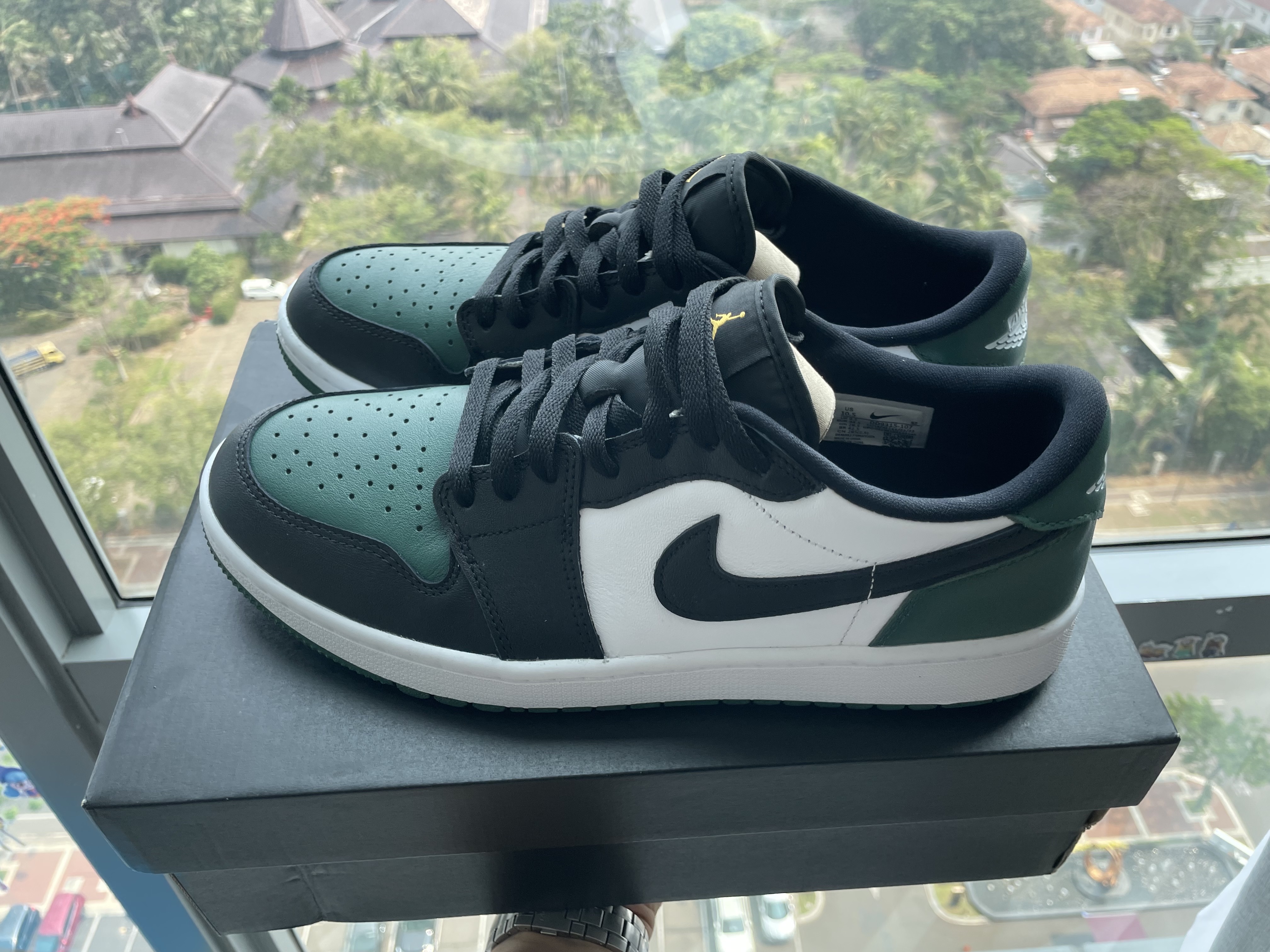 Jordan 1 Low Golf Noble Green 착용 스타일 - 3