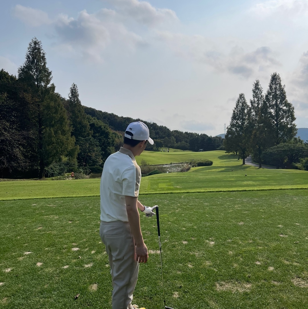 Nike Air Zoom Infinity Tour NEXT% NRG Wide Topaz Gold Phantom 착용 스타일 - 2