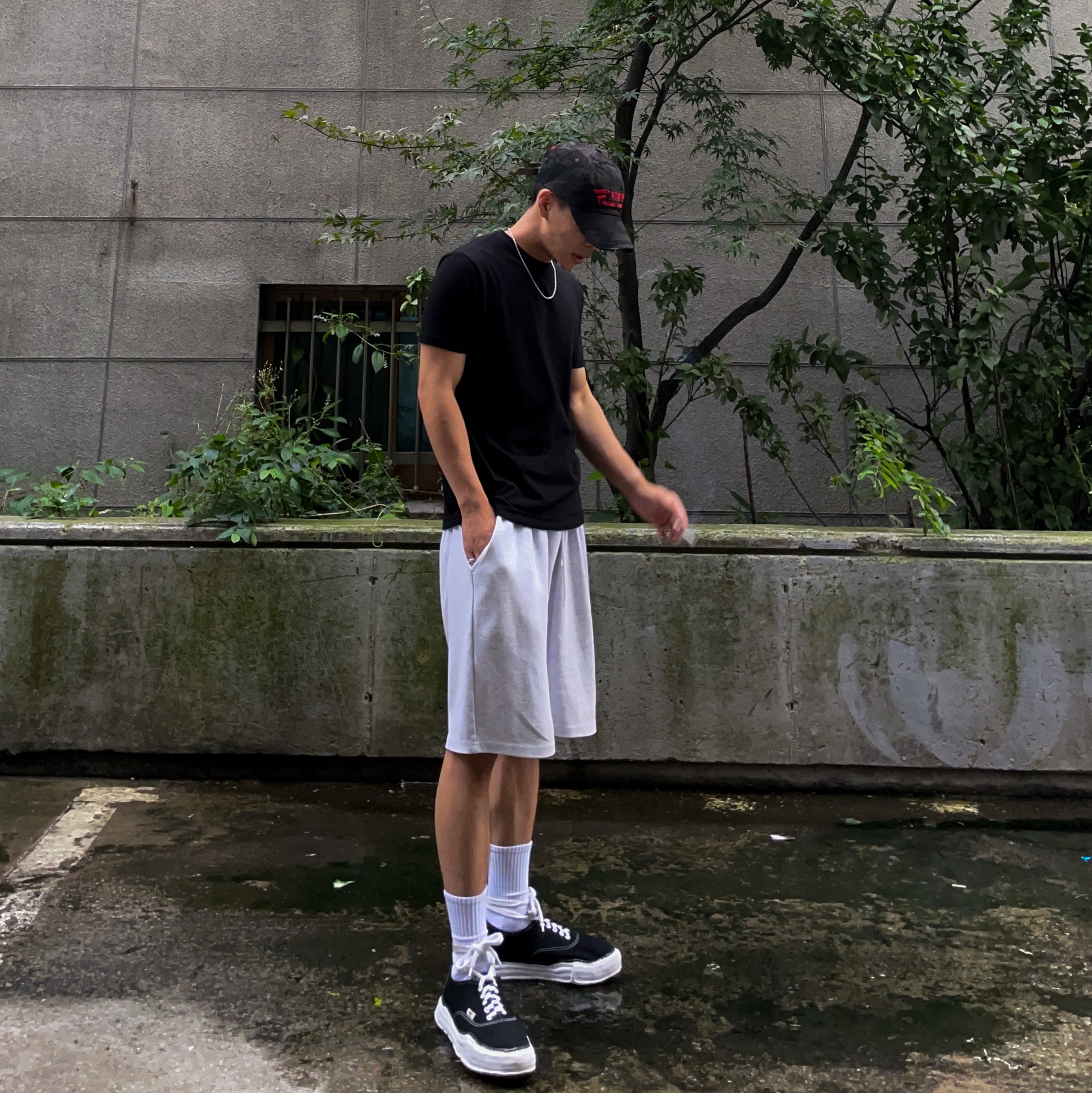 Maison Mihara Yasuhiro Baker OG Sole Canvas Low Cut Sneakers Black, ETCE New Vision Camo Cap Night Jungle 착용 스타일