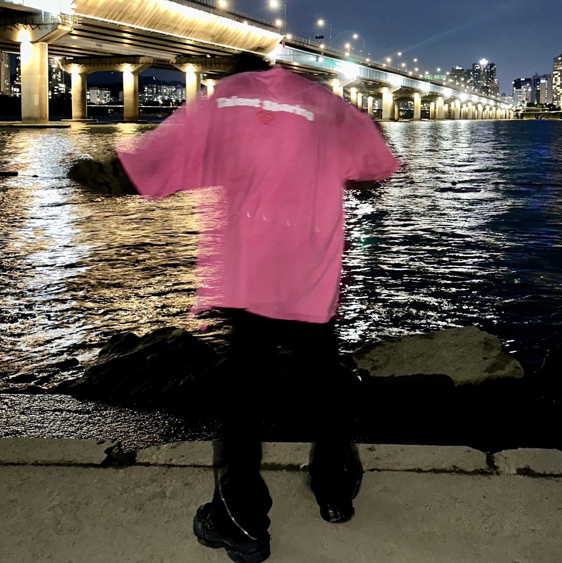 Project G/R Orgasm Donor T-Shirt Dirty Pink, Balenciaga Triple S Sneakers Clear Sole Black 착용 스타일 - 3