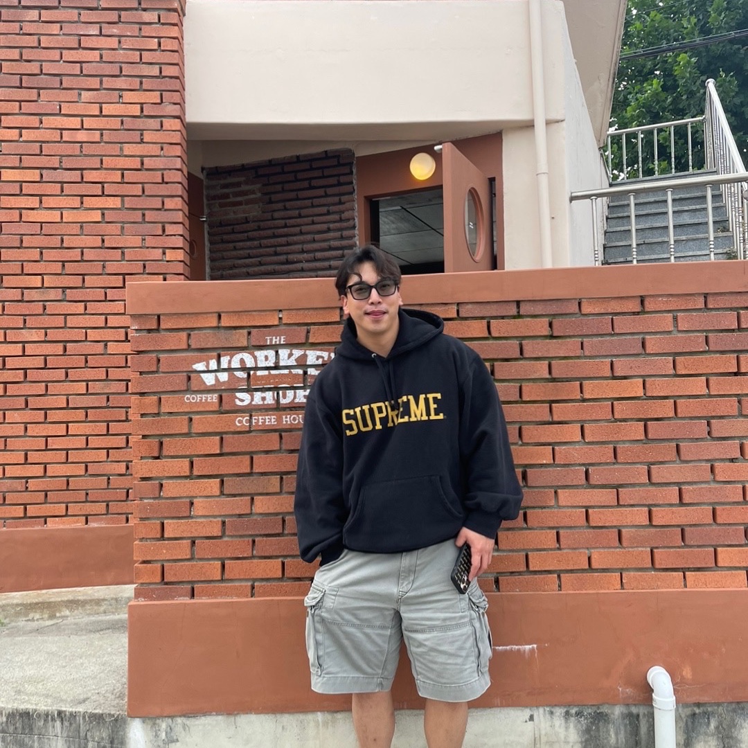 Supreme Varsity Hooded Sweatshirt Black - 23FW 착용 스타일 - 4