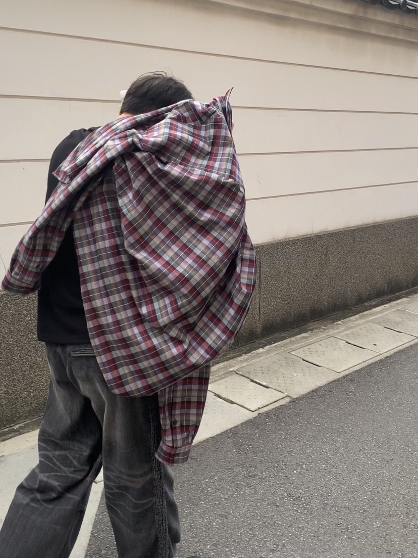 Nonnod Flexible String Check Shirts Wine, [KREAM 단독] Etce Smocking Baggy Jean Grey 착용 스타일 - 1