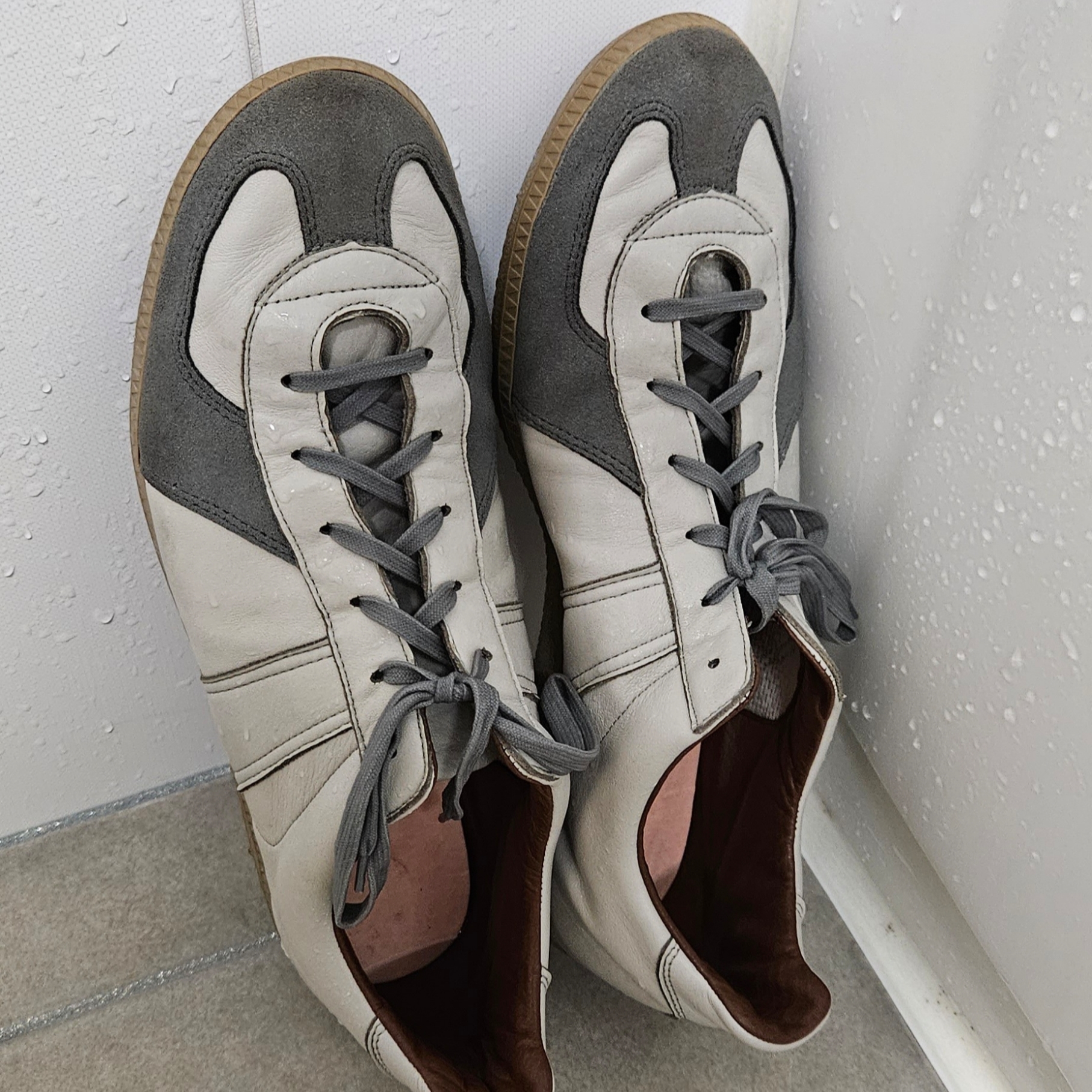 Reproduction of Found German Military Trainer 1700L Light Gray 착용 스타일
