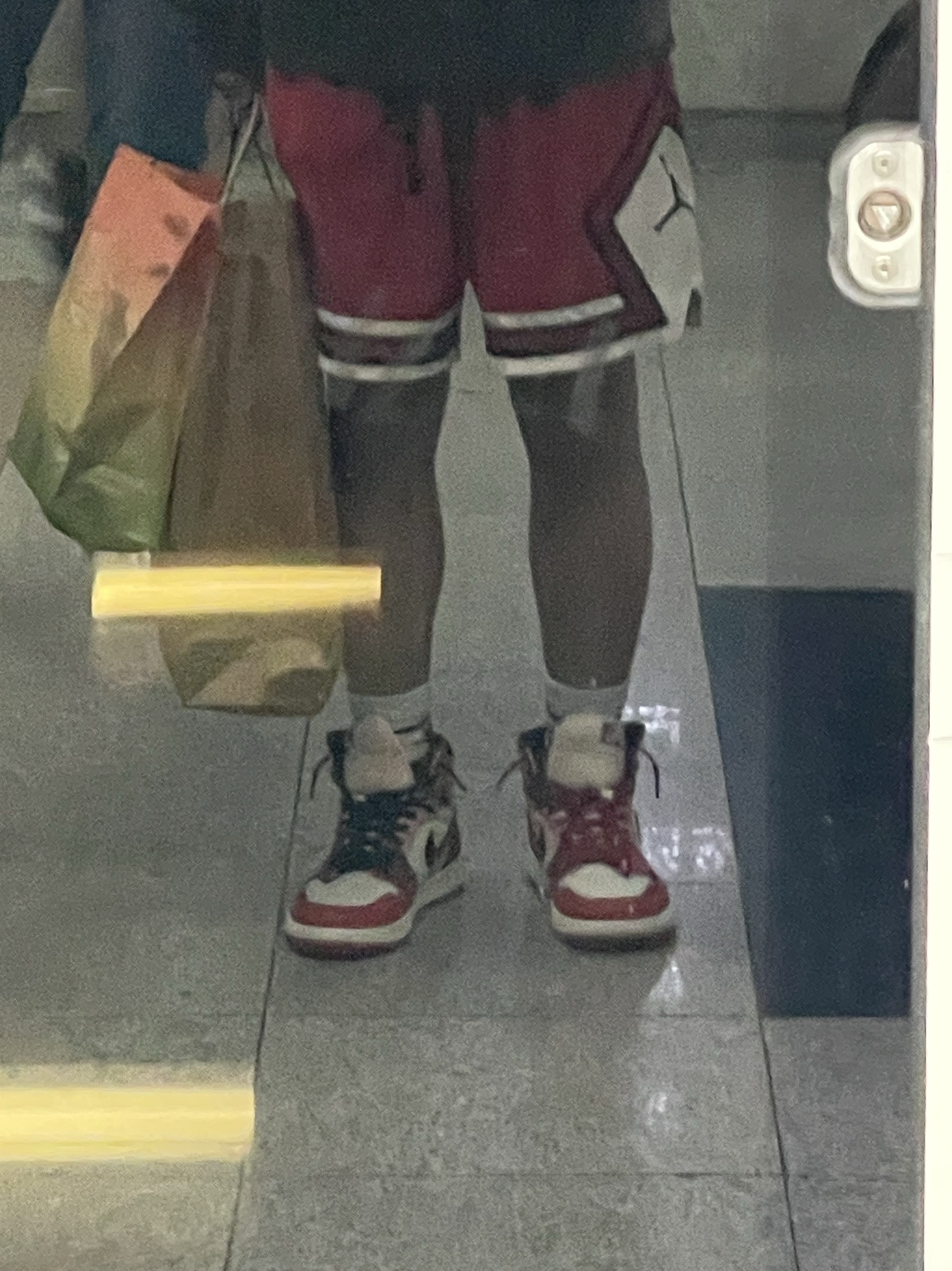 Jordan 1 Retro High Spider-Man Next Chapter 착용 스타일