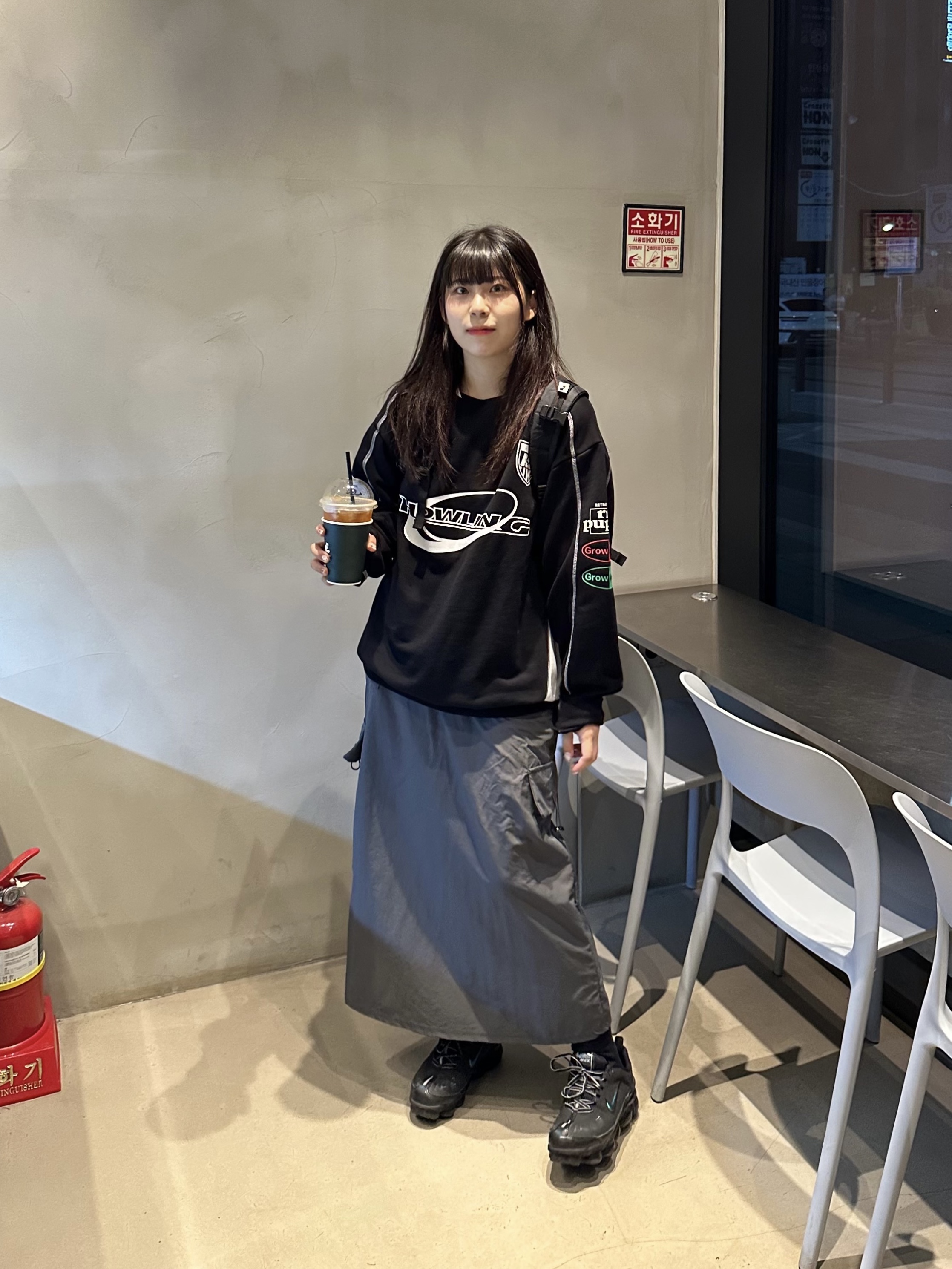 (W) Nike Air VaporMax 360 Triple Black 착용 스타일 - 1