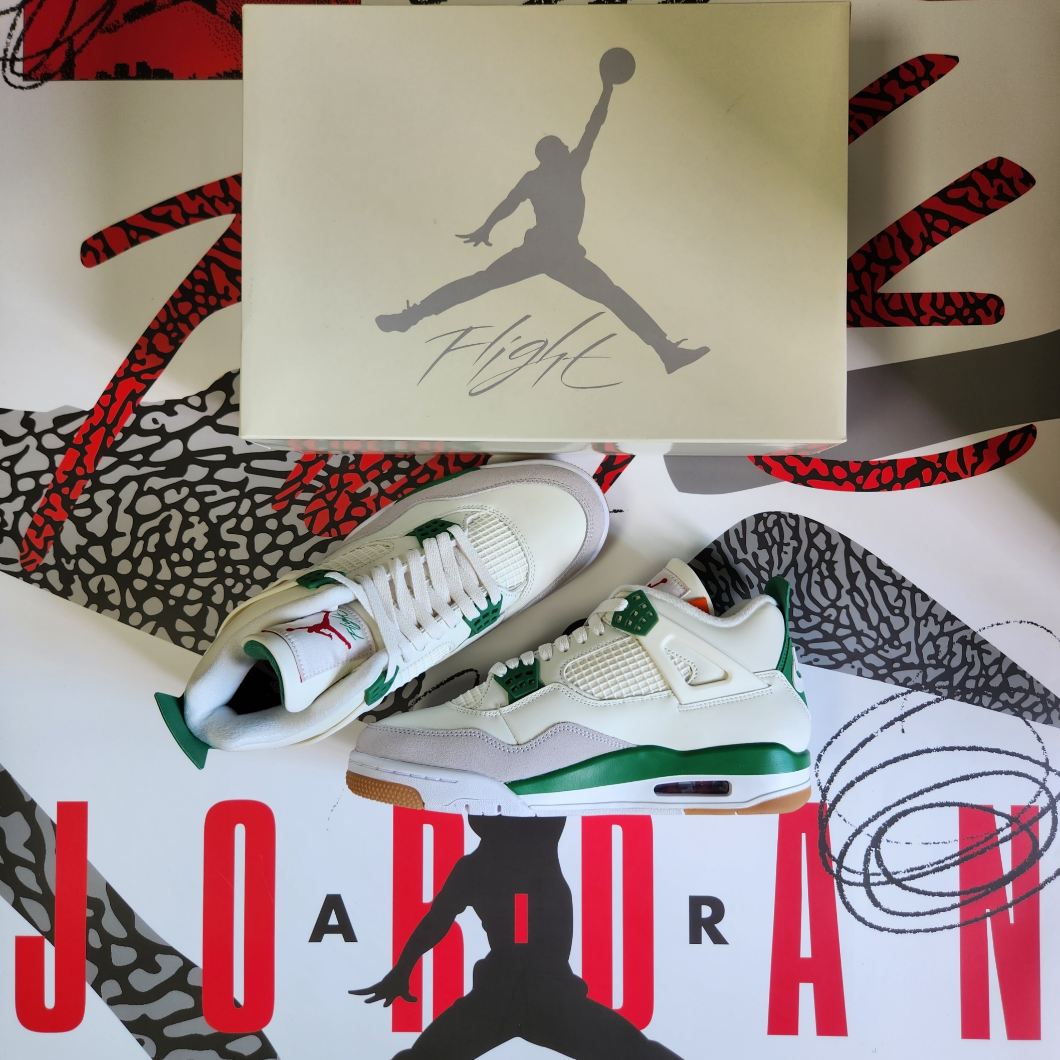 Jordan 4 x Nike SB Retro SP Pine Green 착용 스타일