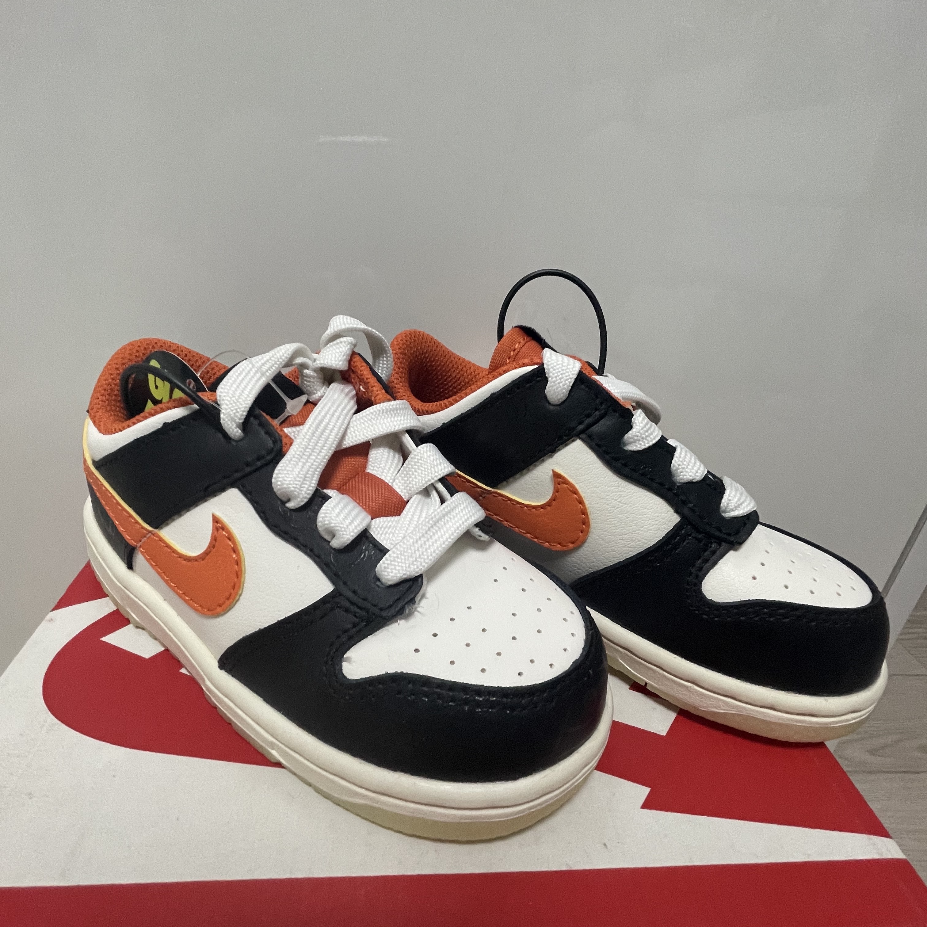 (TD) Nike Dunk Low PRM Halloween 착용 스타일
