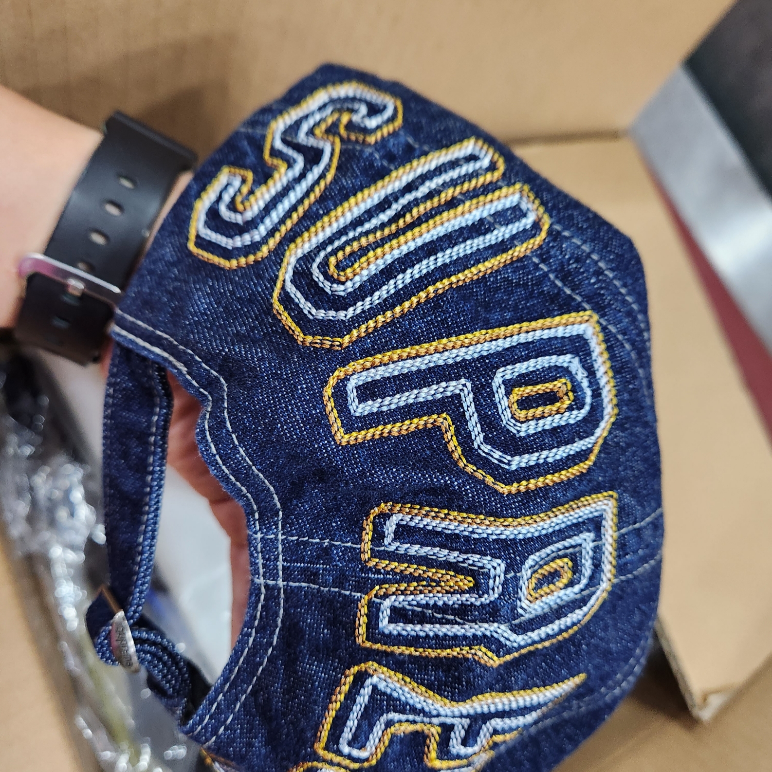 Supreme Back Arc 6-Panel Denim - 23FW 착용 스타일 - 1