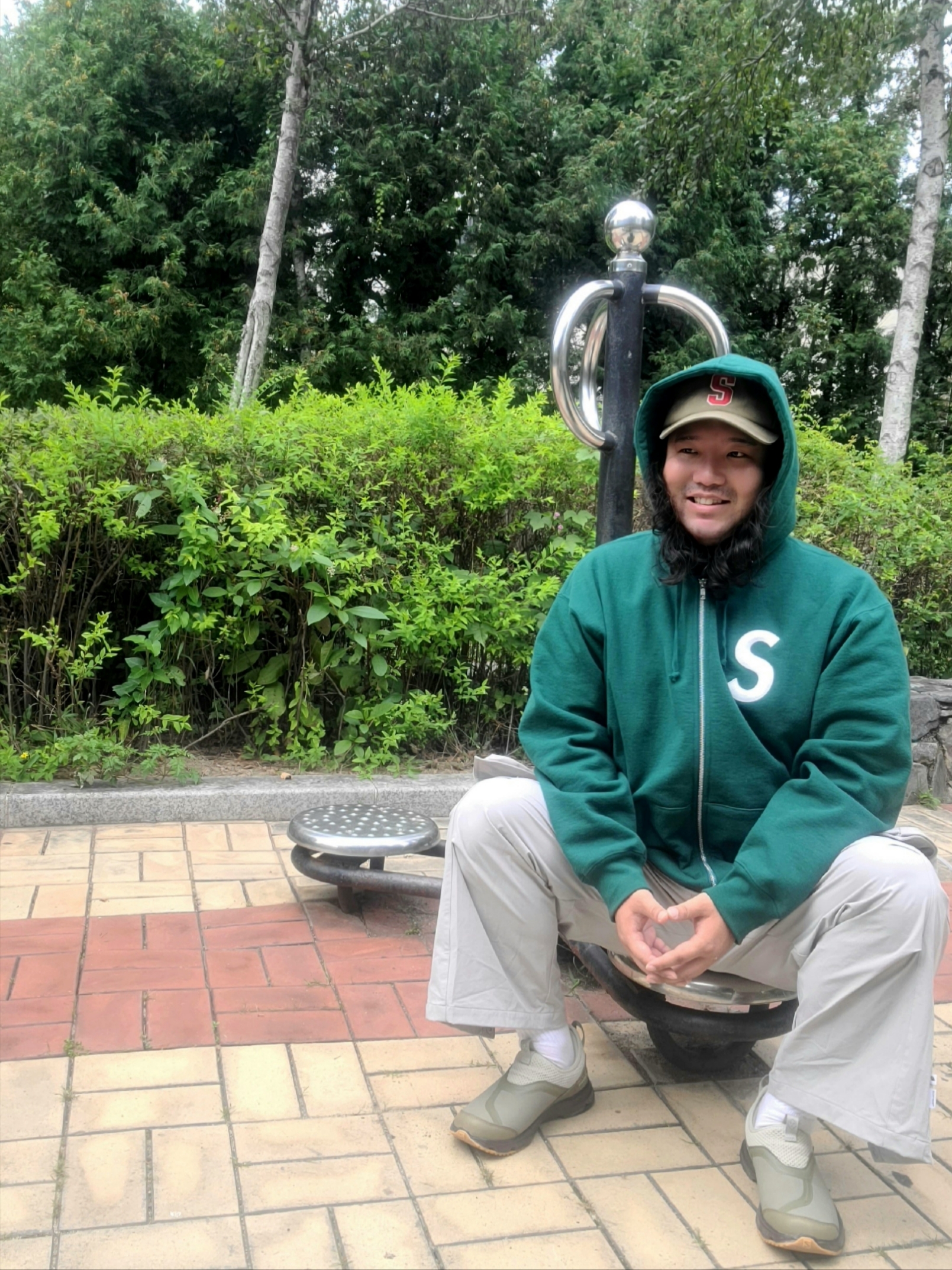 Supreme S Logo Zip Up Hooded Sweatshirt Dark Green - 23FW, Salomon x PNS RX Snug Light Olive 착용 스타일 - 4