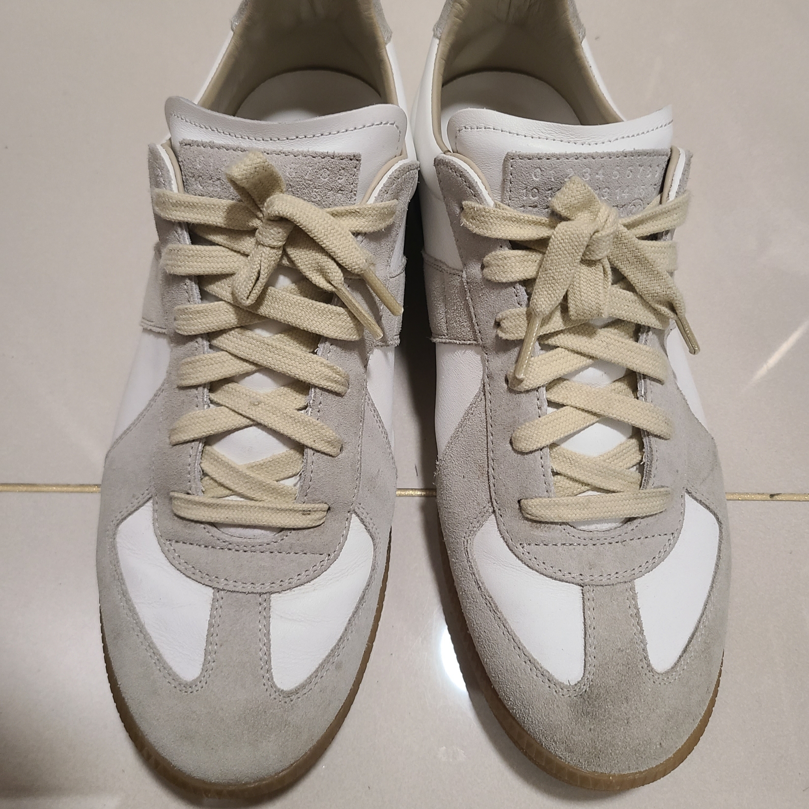 Maison Margiela Calfskin Replica Sneakers 착용 스타일 - 2