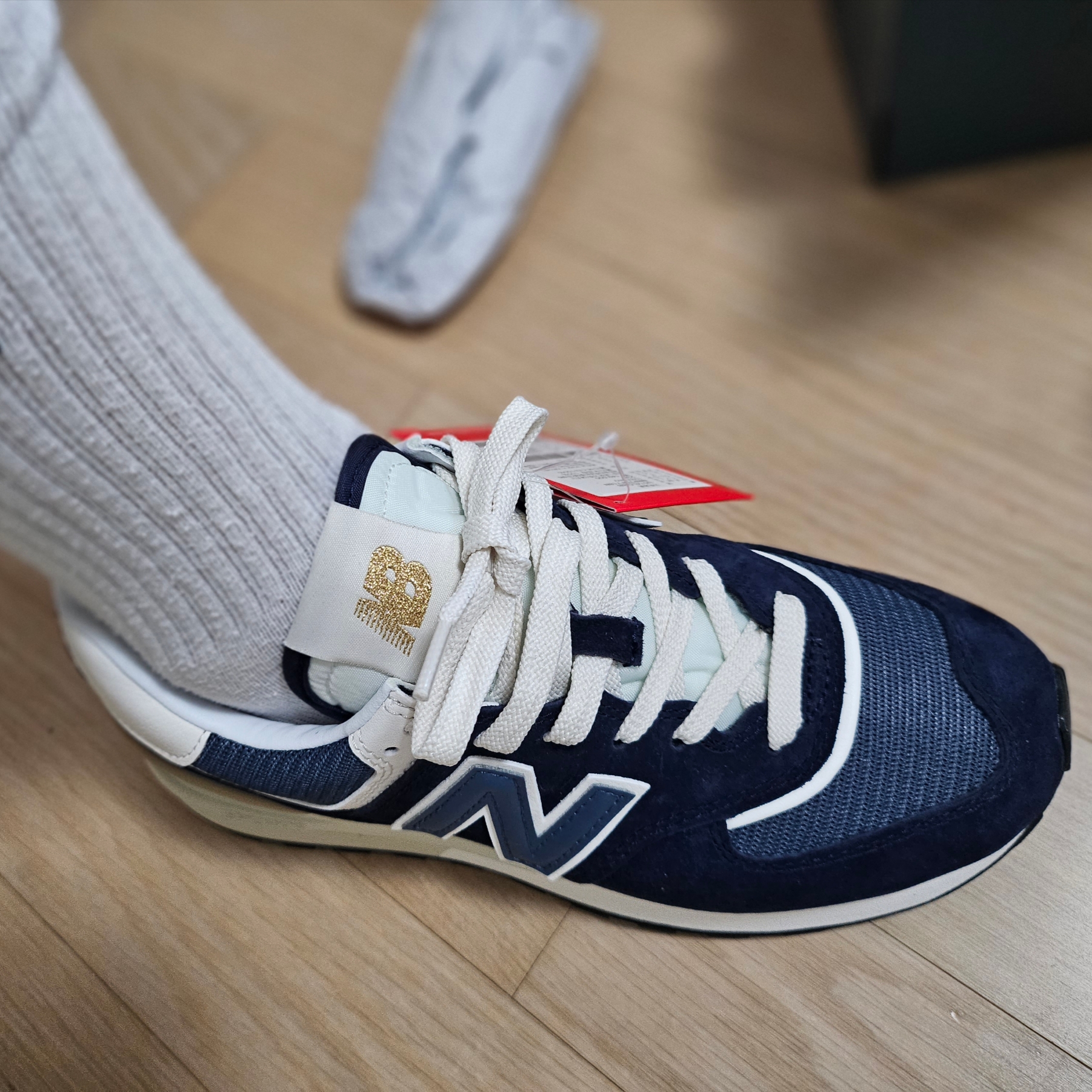 New Balance 574 Legacy Navy 착용 스타일