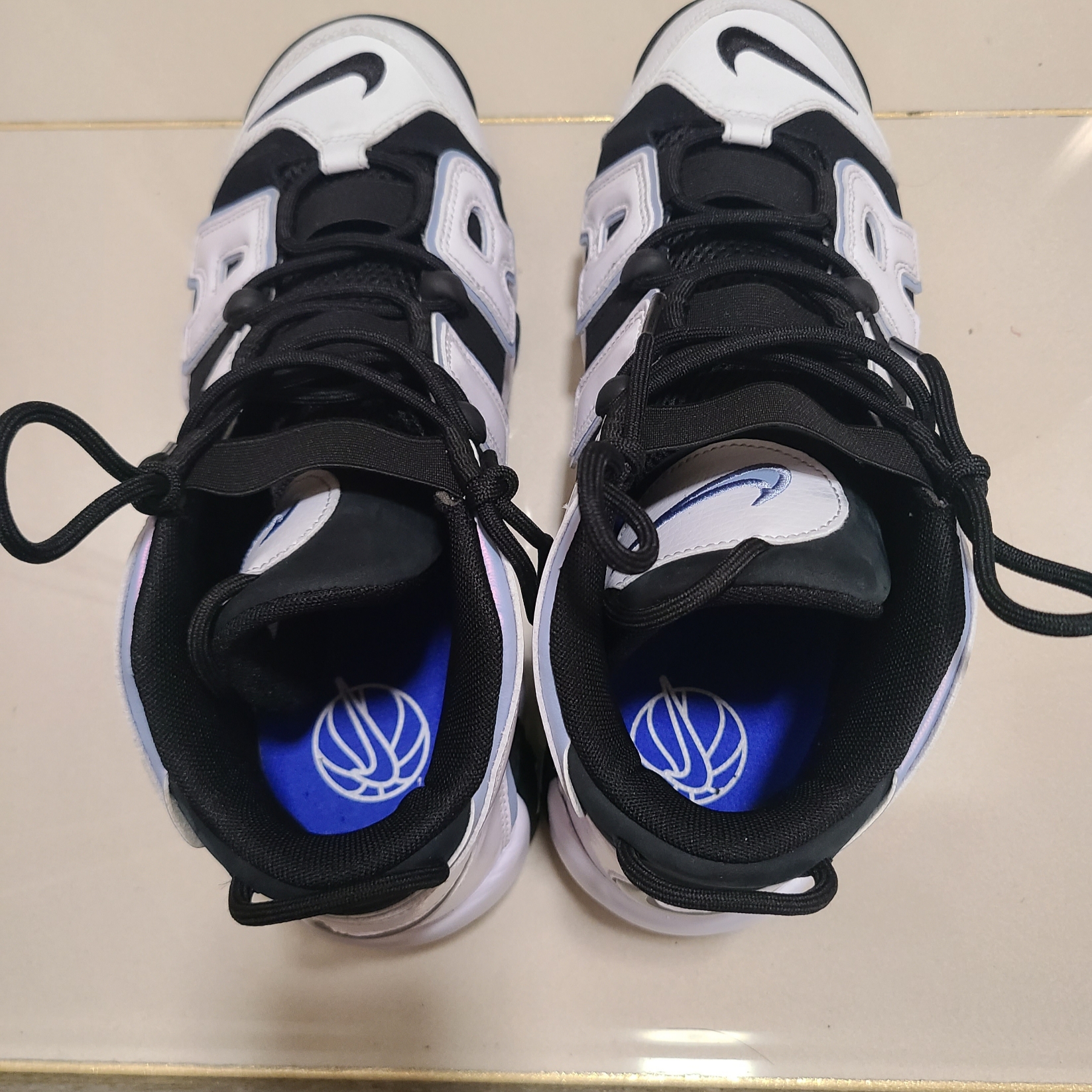 Nike Air More Uptempo 96 Cobalt Bliss 착용 스타일 - 4