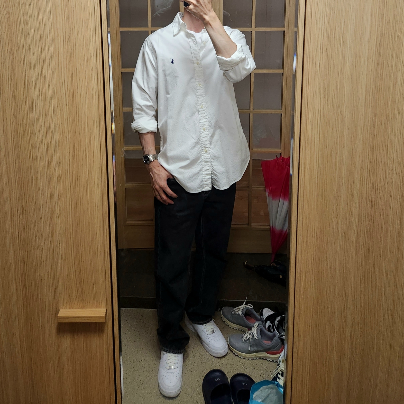 Nike Air Force 1 '07 Low White, [30% 적립] Polo Ralph Lauren Classic Fit Garment Dyed Oxford Shirt White 착용 스타일
