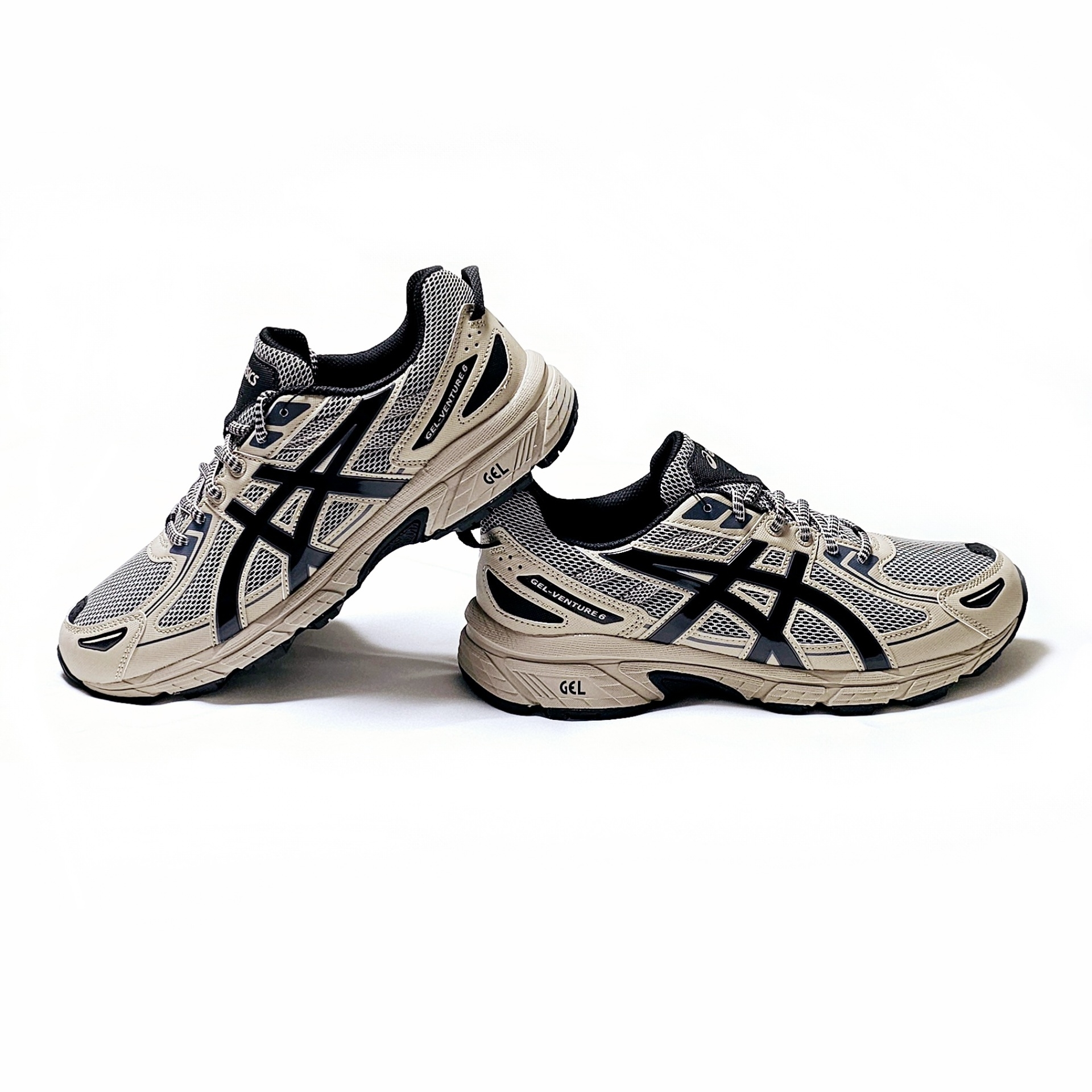 Asics Gel-Venture 6 Feather Grey Black 착용 스타일 - 3