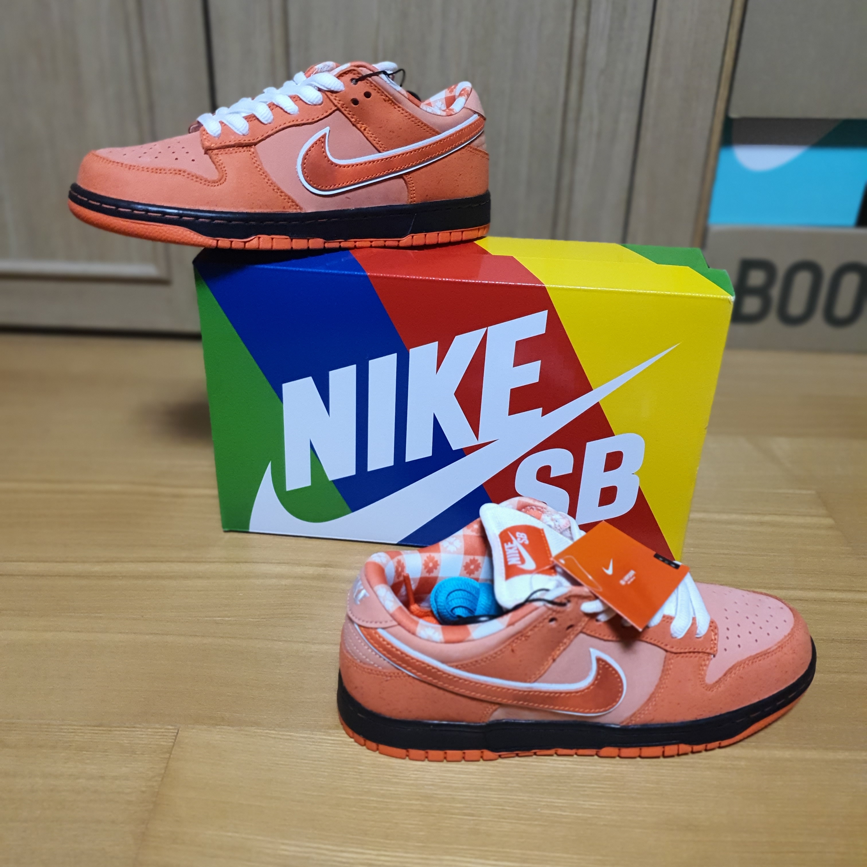 Nike x Concepts SB Dunk Low Orange Lobster (Regular Box) 착용 스타일 - 5