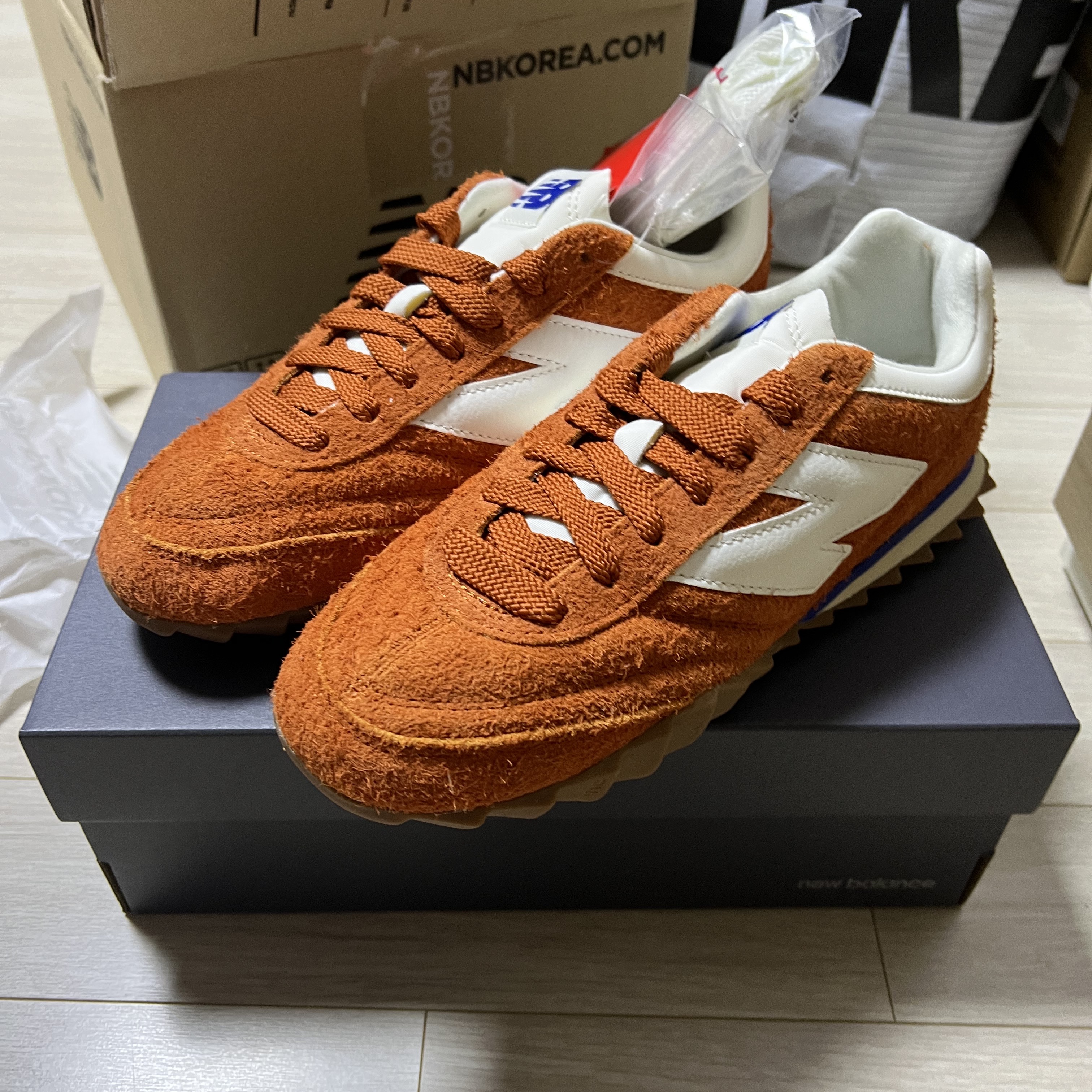New Balance RC30 Rust Oxide 착용 스타일