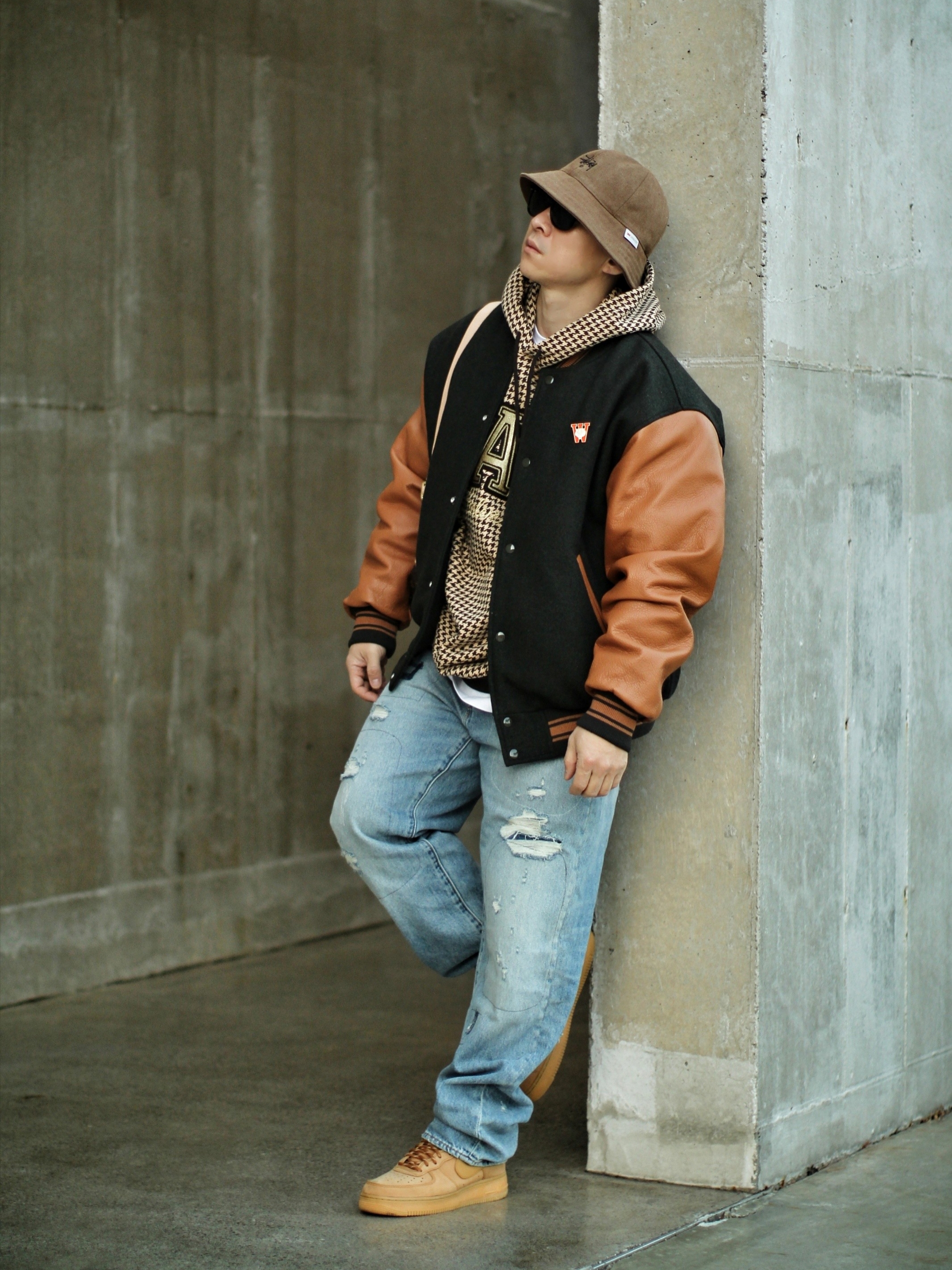 Nike Air Force 1 High '07 LV8 WB Flax, Stussy Thinsulate Canvas Bell Hat Brown 착용 스타일 - 1