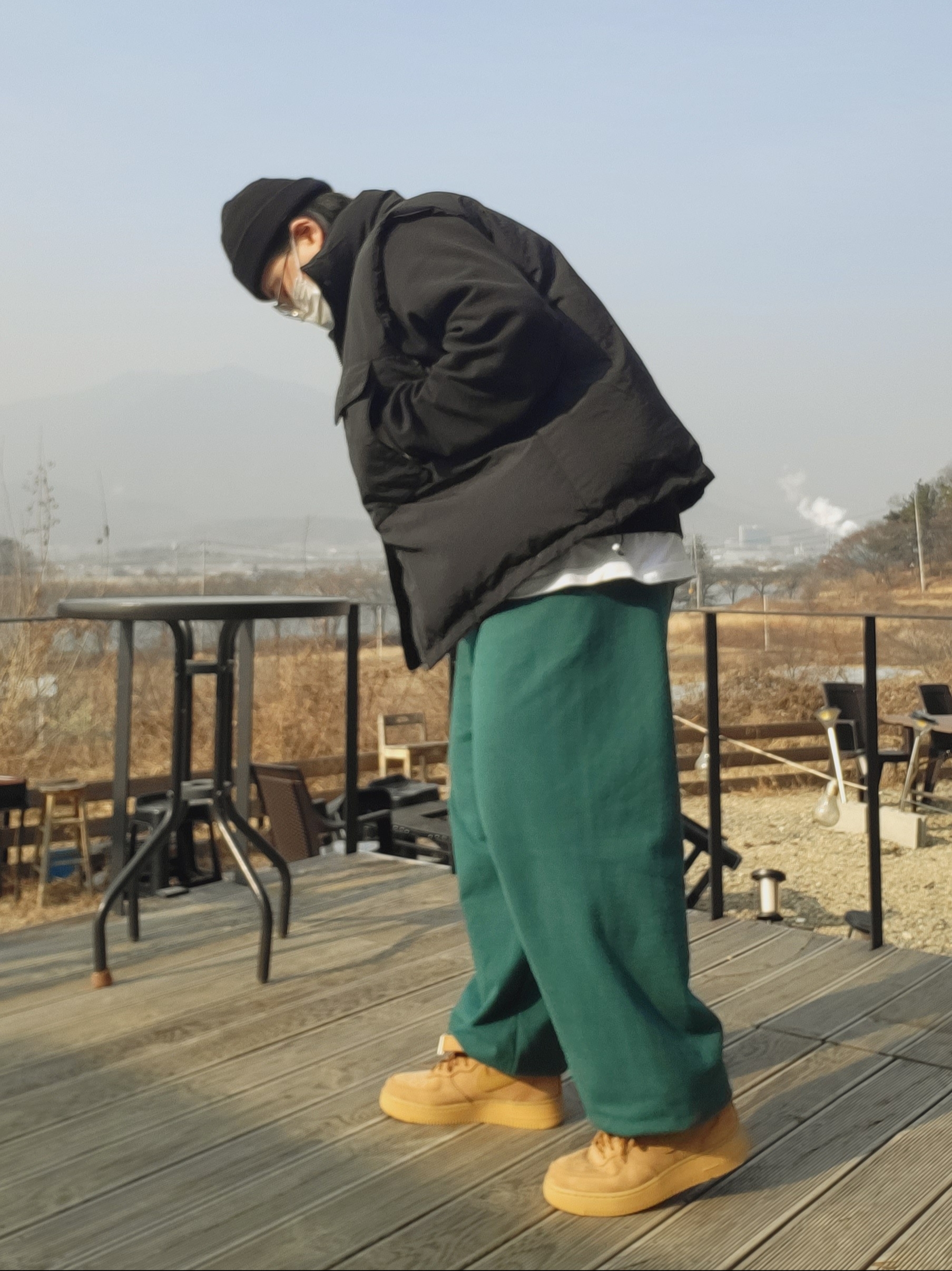 Nike Air Force 1 Mid '07 WB Flax 착용 스타일 - 2