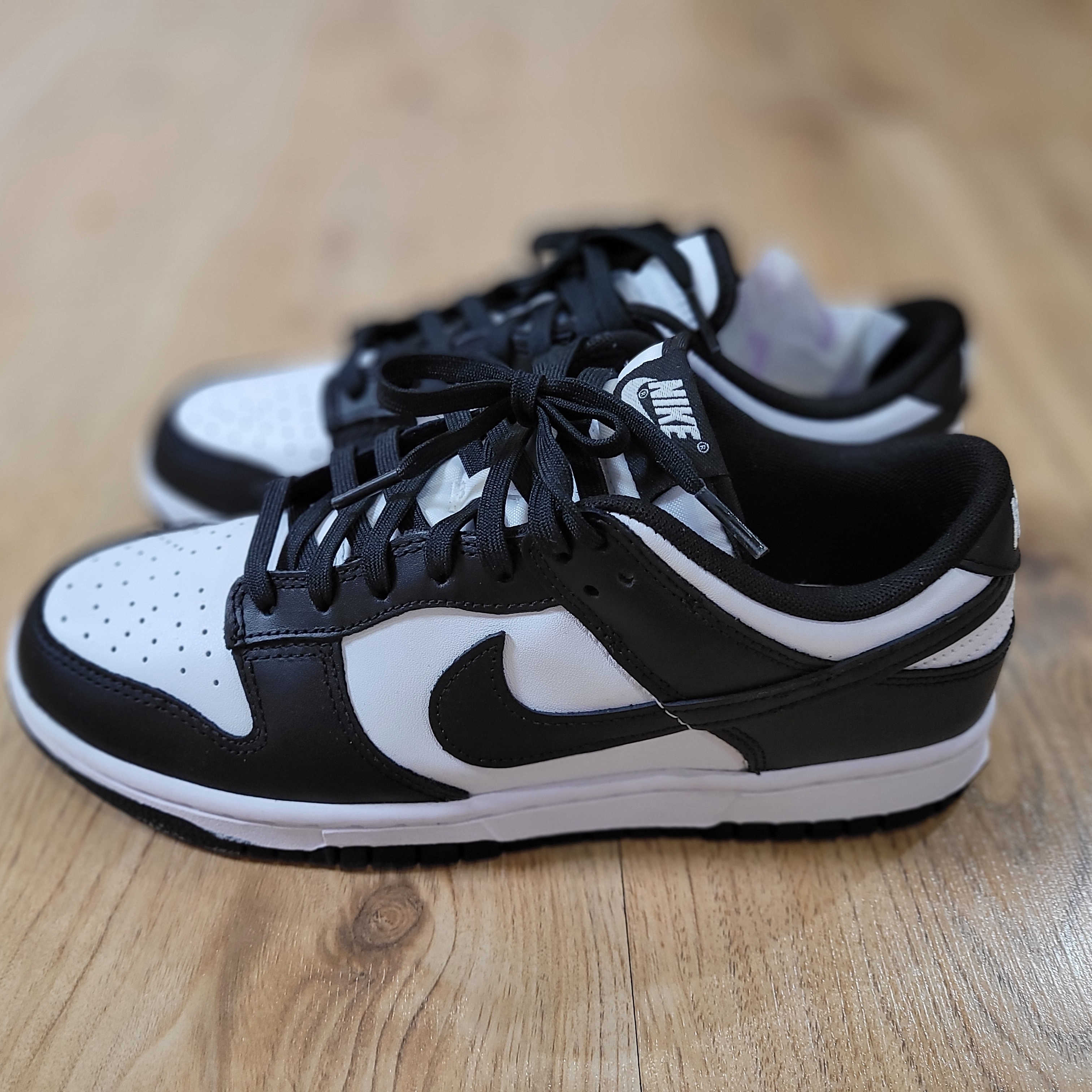 Nike Dunk Low Retro Black 착용 스타일 - 1