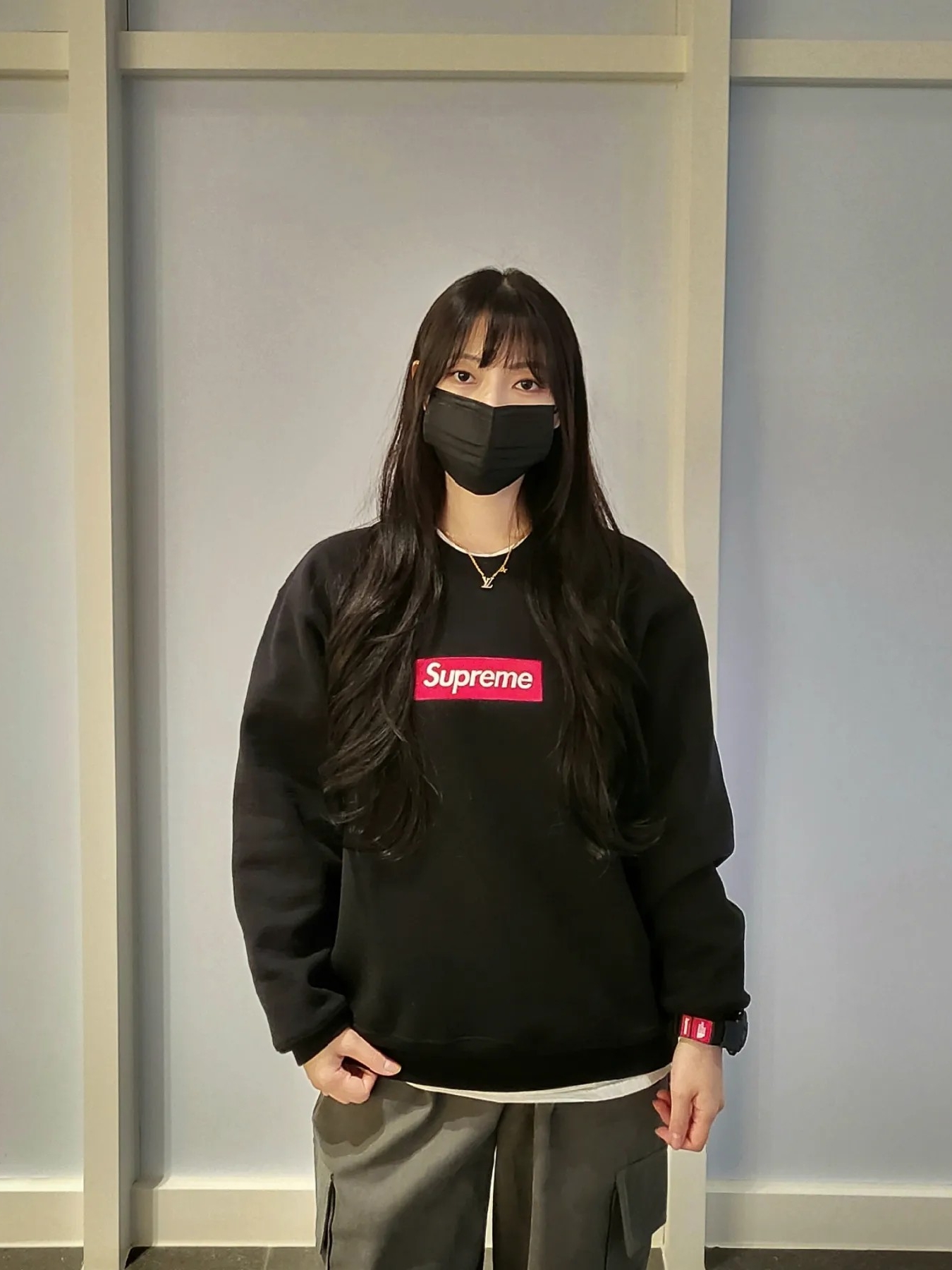 Supreme Box Logo Crewneck Black - 22FW, Nike x Supreme Air Force 1 Low Flax 착용 스타일 - 2