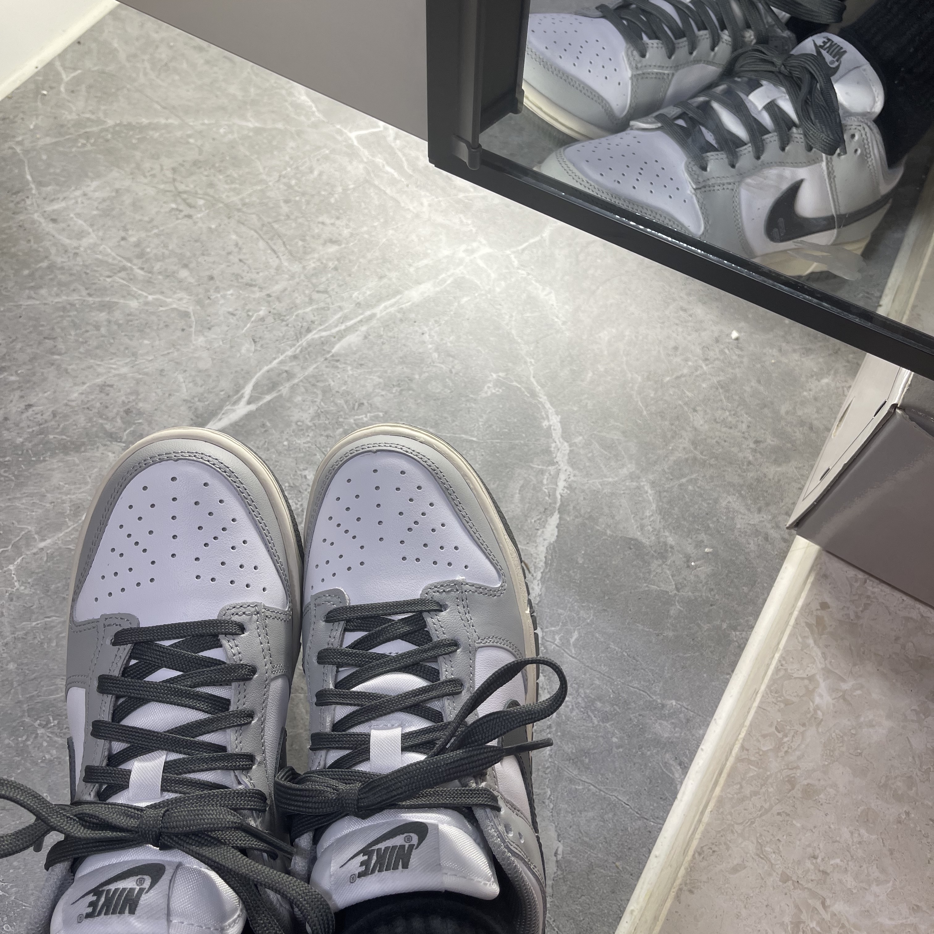 (W) Nike Dunk Low Light Smoke Grey 착용 스타일