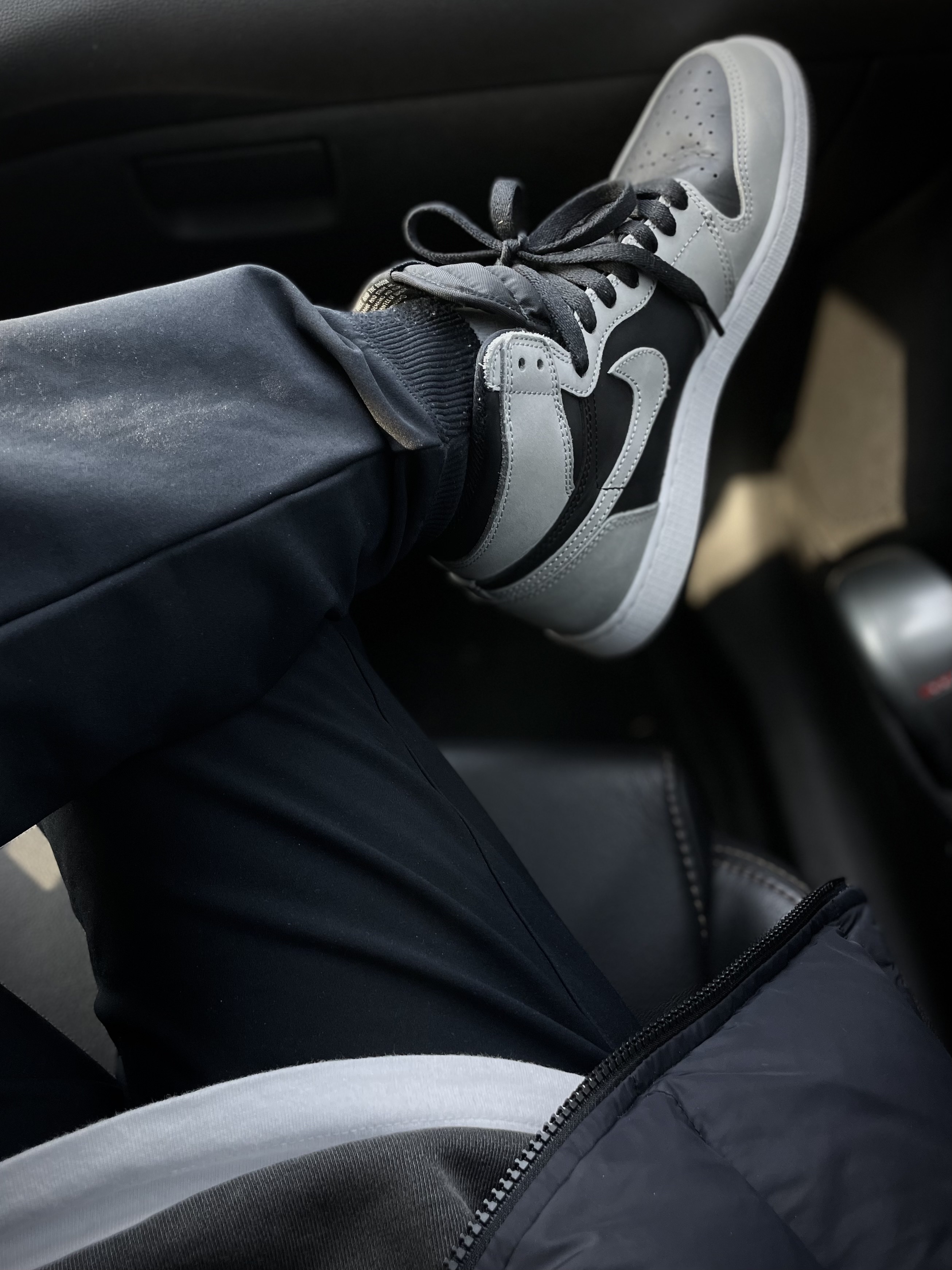 Jordan 1 Retro High OG Shadow 2.0, (GS) Jordan 1 Retro High OG Shadow 2.0 착용 스타일 - 4