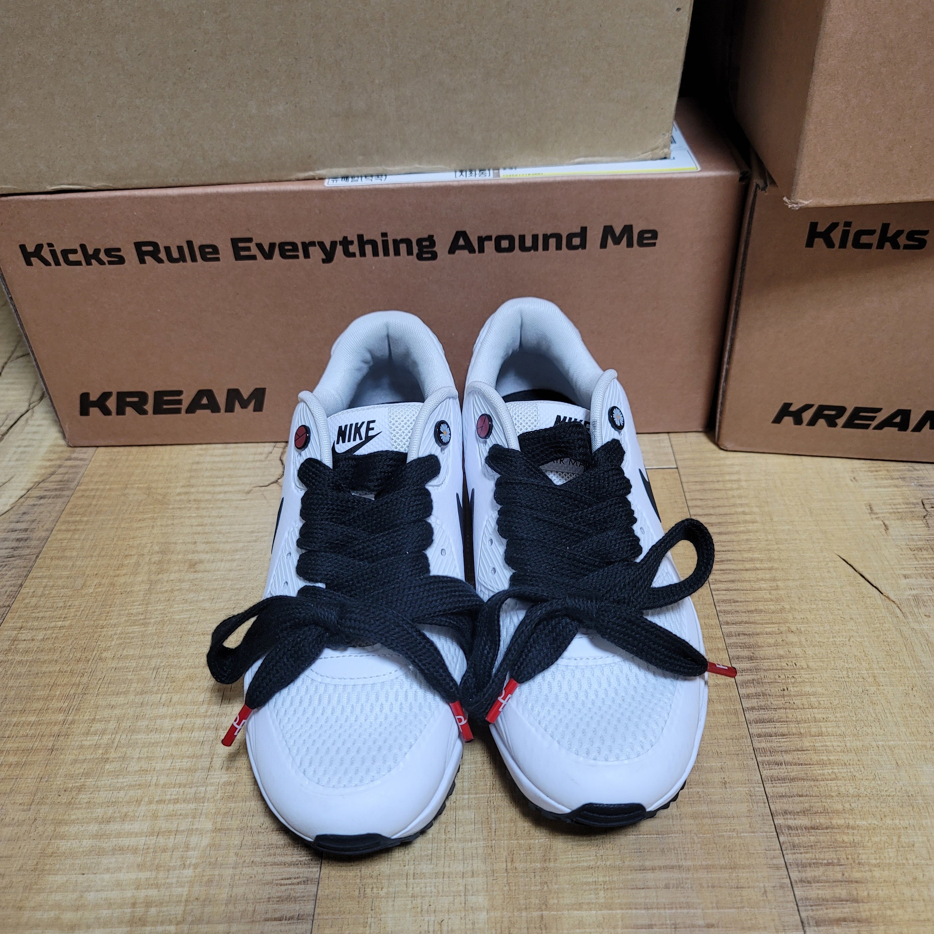 Nike Air Max 90 G White Black 착용 스타일 - 1