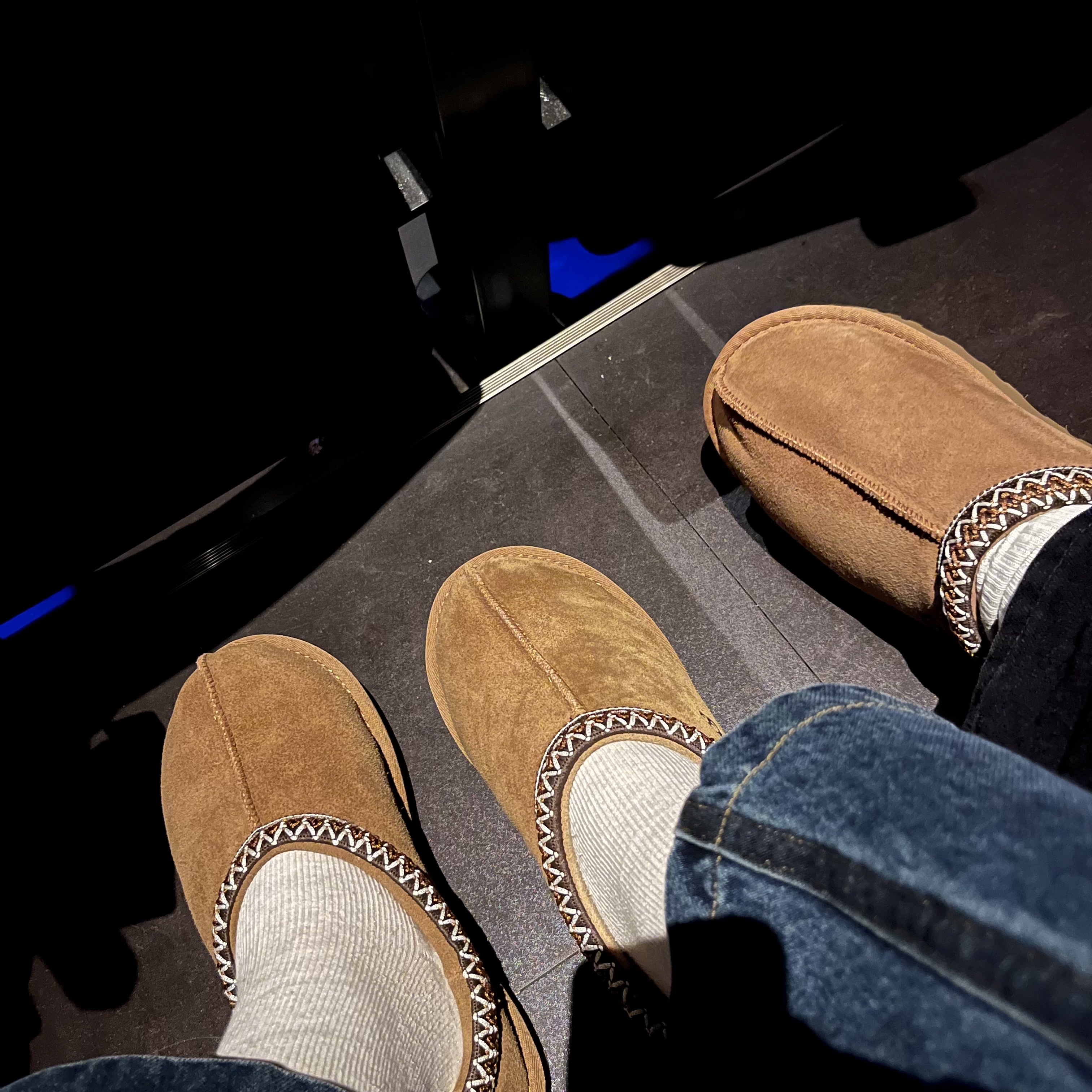UGG Tasman Slipper Chestnut, (W) UGG Tasman Slipper Chestnut 착용 스타일 - 2