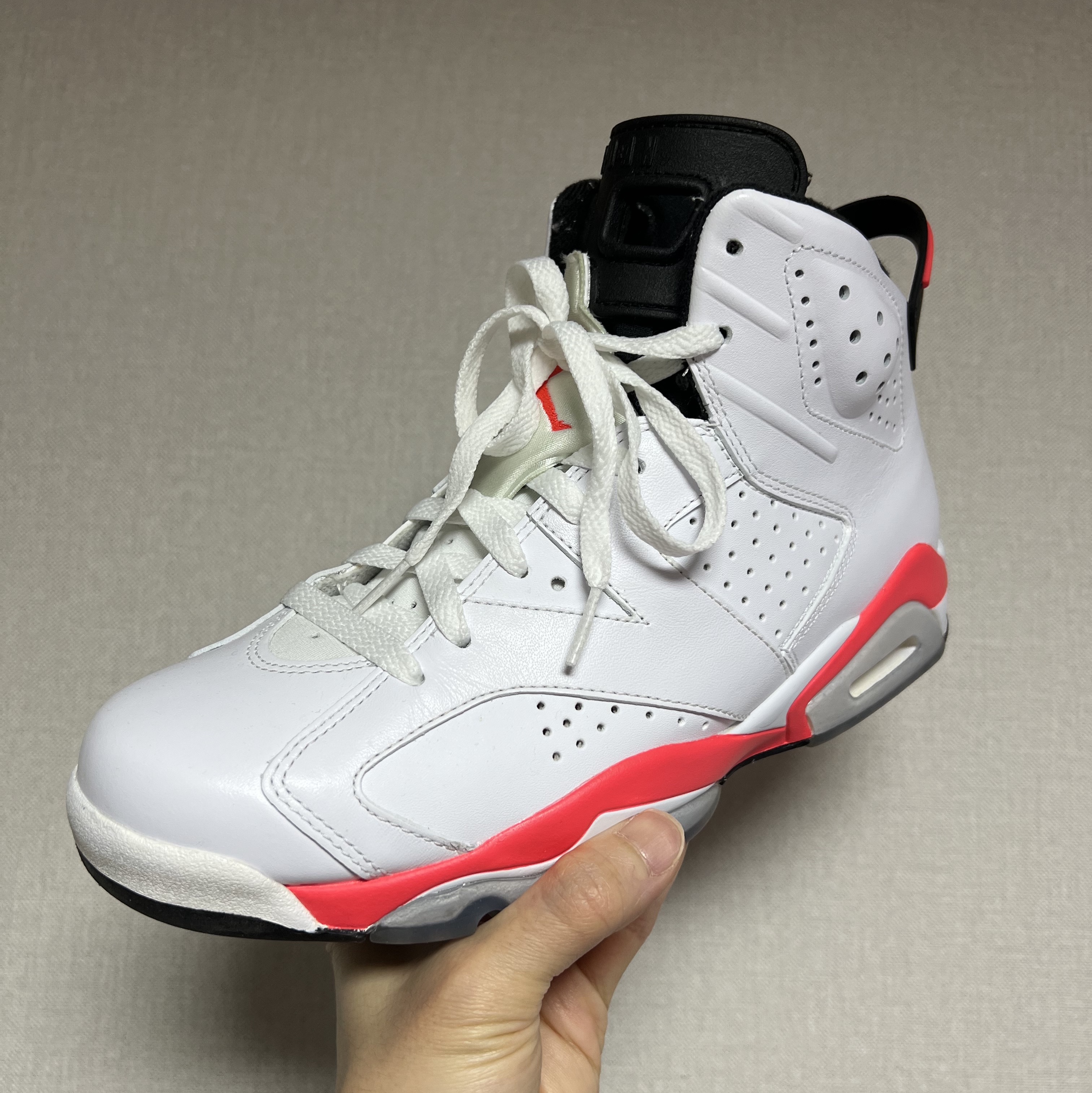 Jordan 6 Retro Infrared White 2014 착용 스타일 - 1