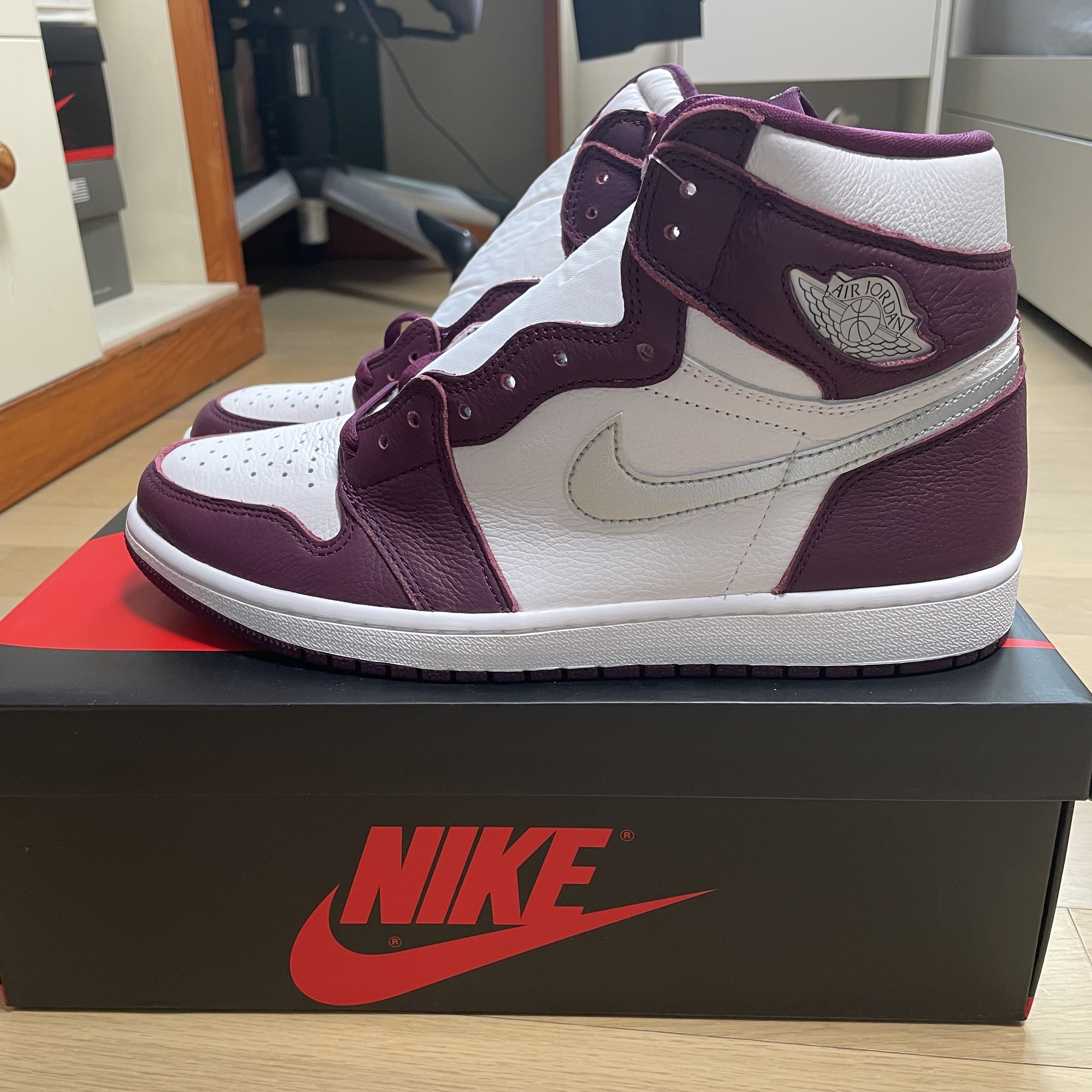 Jordan 1 Retro High OG Bordeaux 착용 스타일