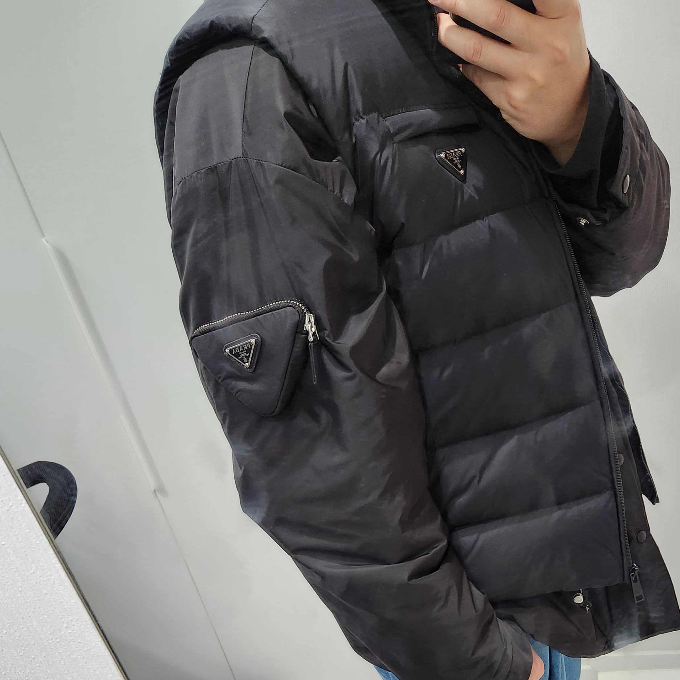 Prada Triangle Logo Down Vest Black, Prada Re-Nylon Shirt Black 착용 스타일 - 2