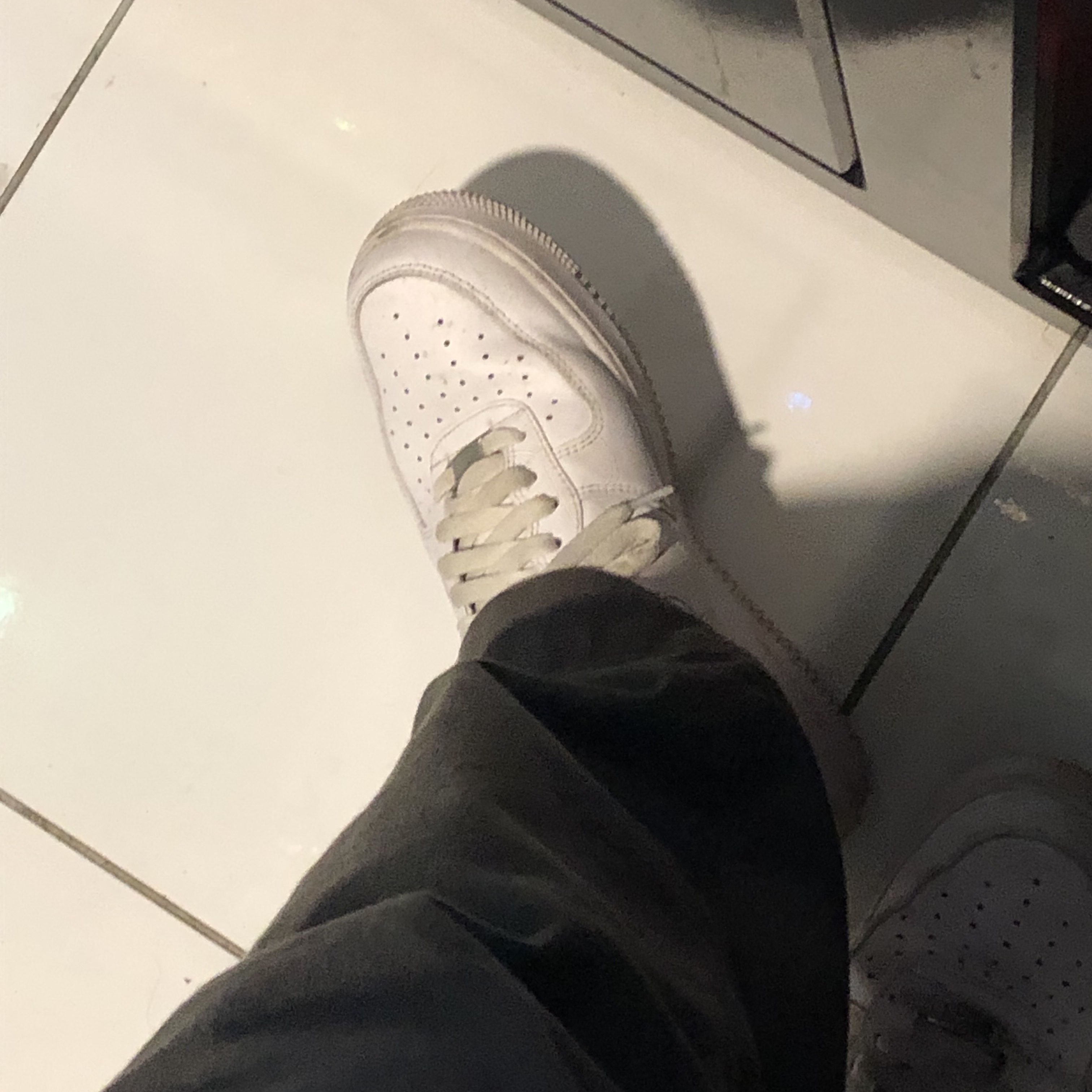 Nike Air Force 1 '07 Low White 착용 스타일