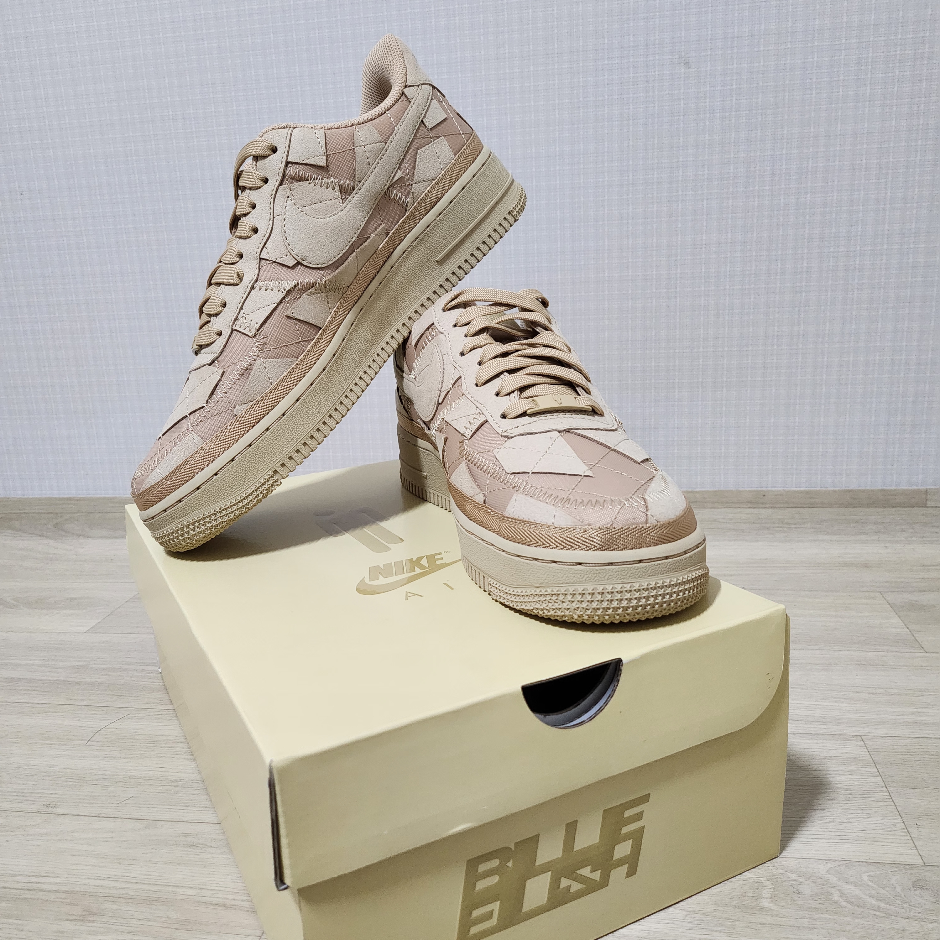 Nike x Billie Eilish Air Force 1 Low '07 SP Mushroom 착용 스타일 - 2