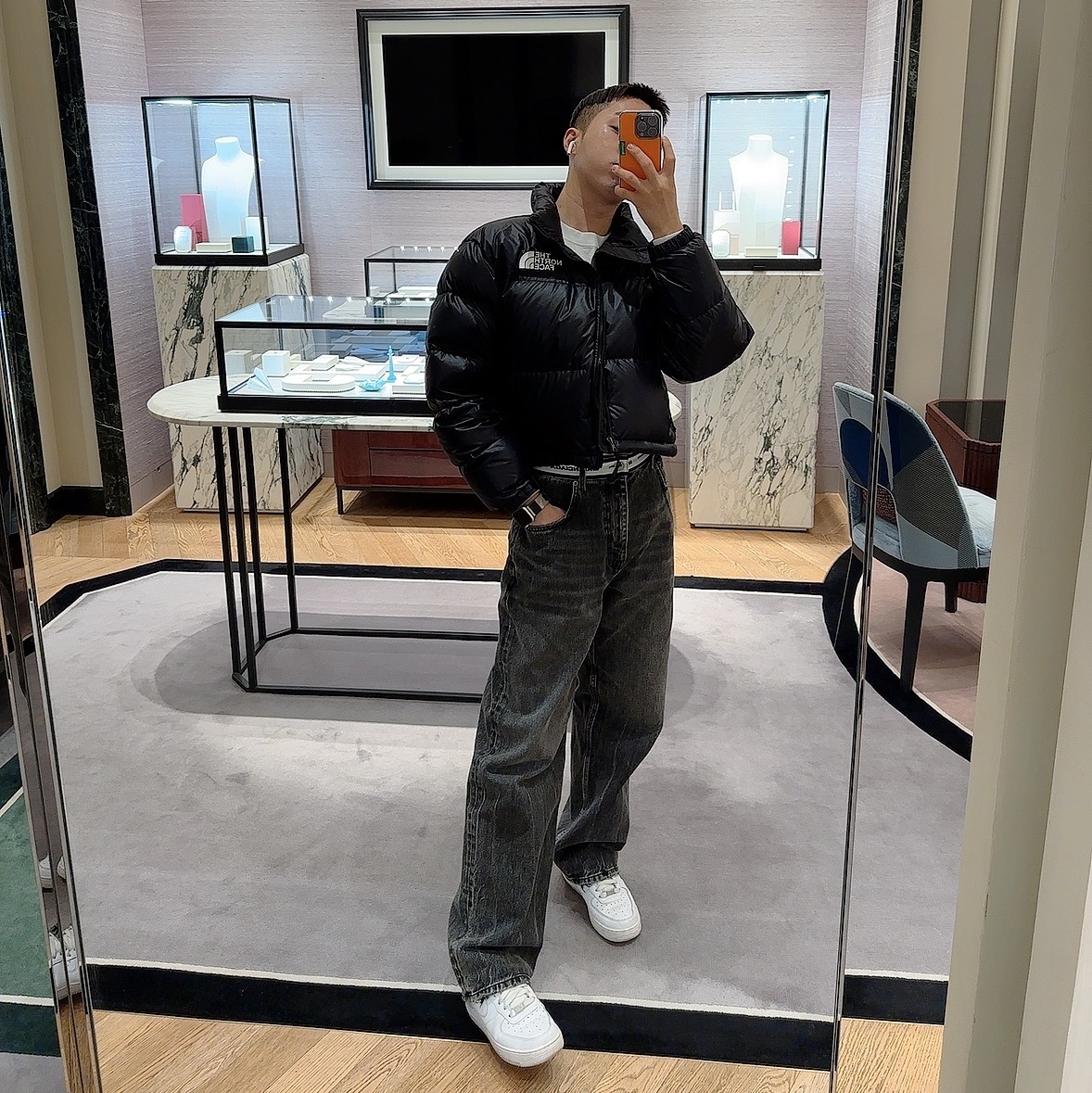 (W) The North Face Nuptse Short Jacket Black 착용 스타일