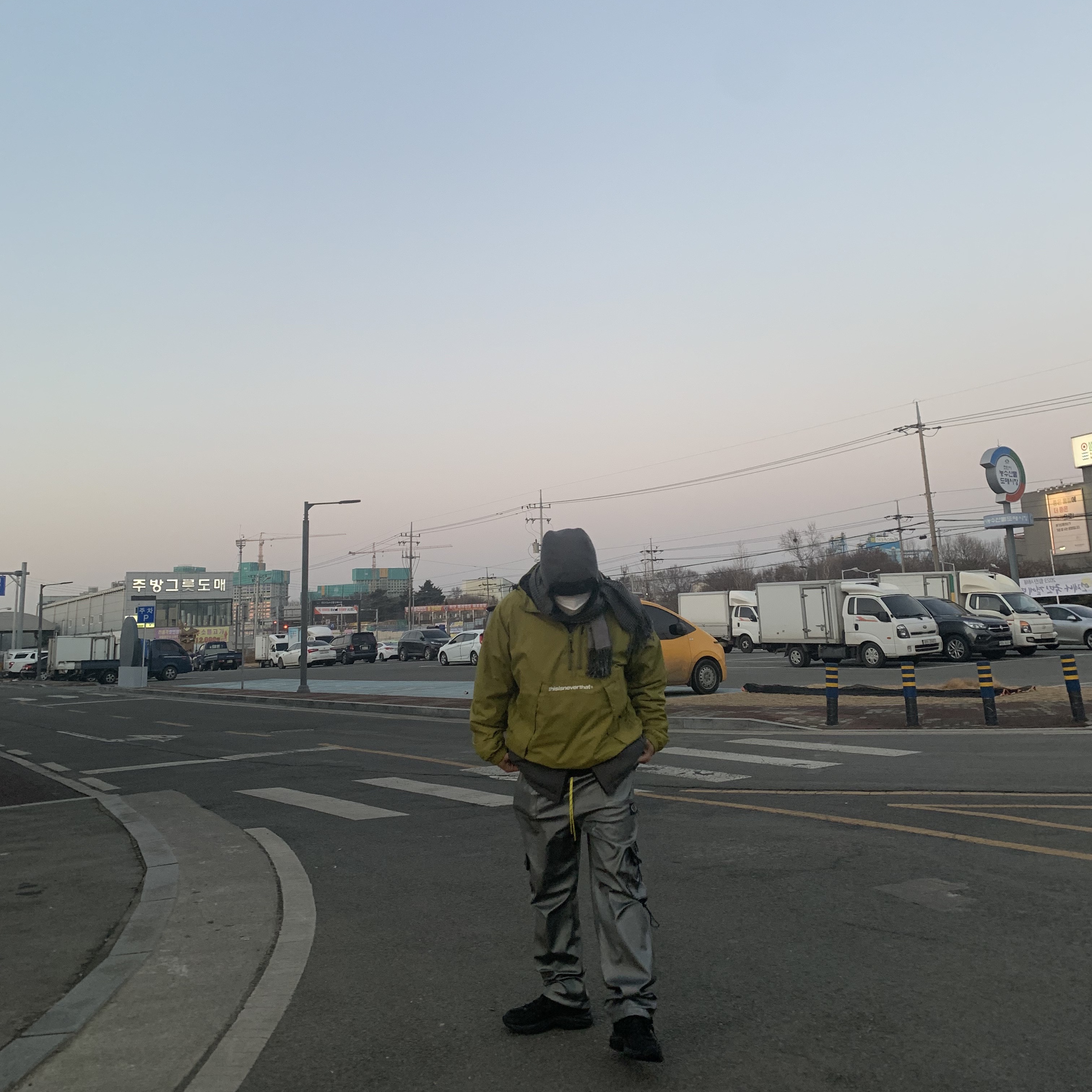 Undermycar Marshall Chest Pocket Balaclava Zip-Up Chimera - 22SS, Reebok x Kanghyuk Premier Road Modern Mid Black 착용 스타일