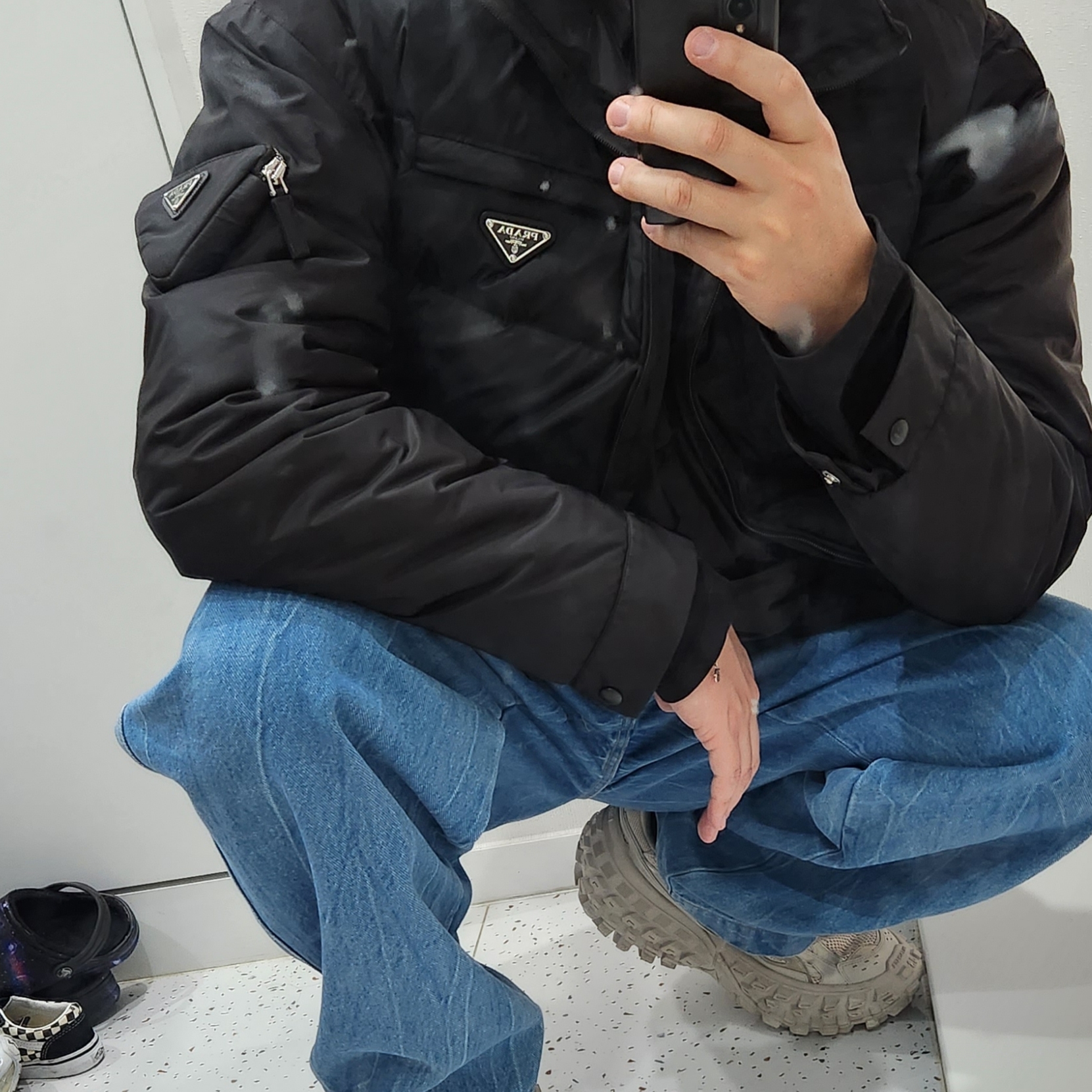 Prada Triangle Logo Down Vest Black, Prada Re-Nylon Shirt Black 착용 스타일 - 4