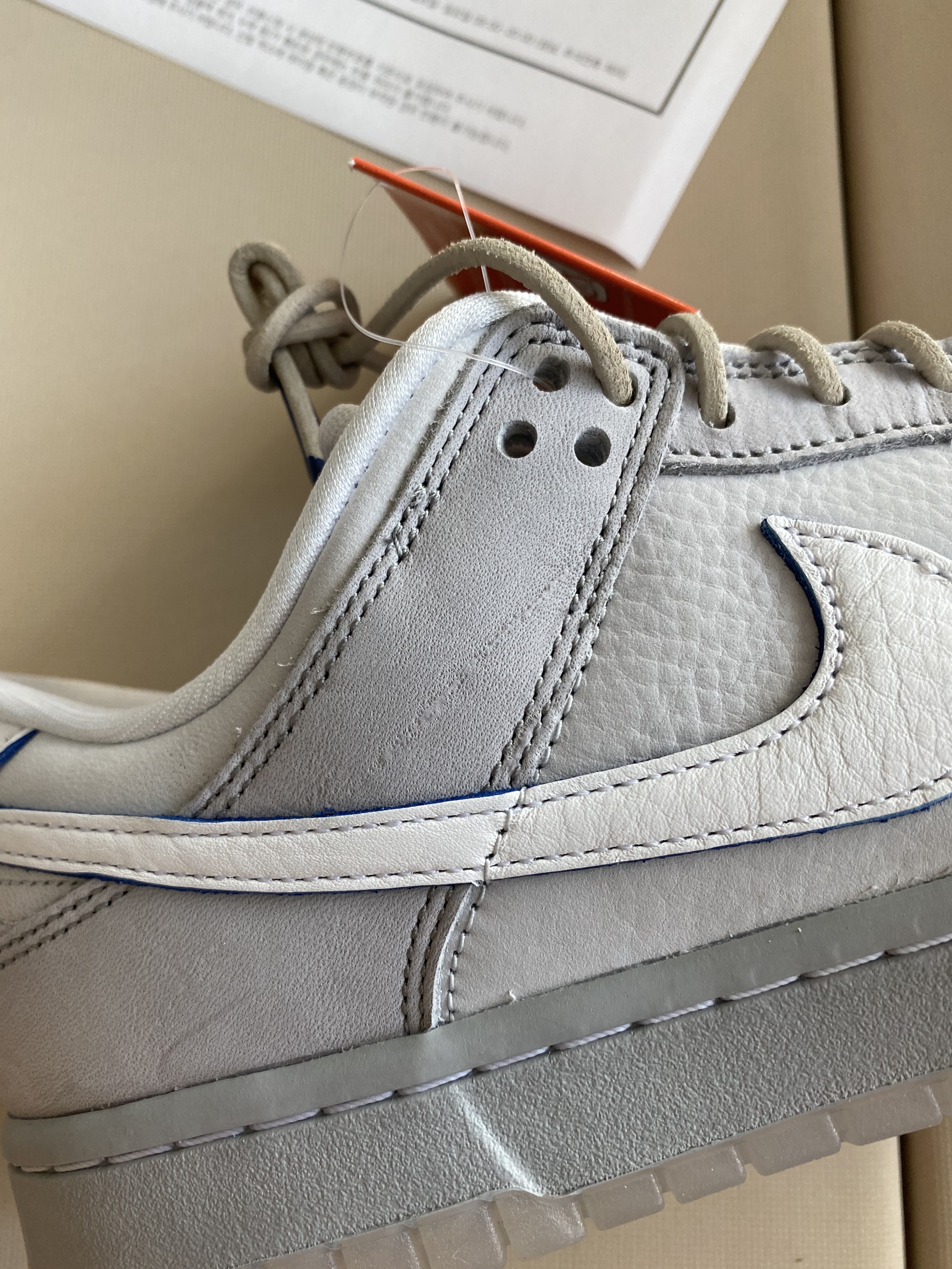 Nike Dunk Low Wolf Grey and Pure Platinum 착용 스타일