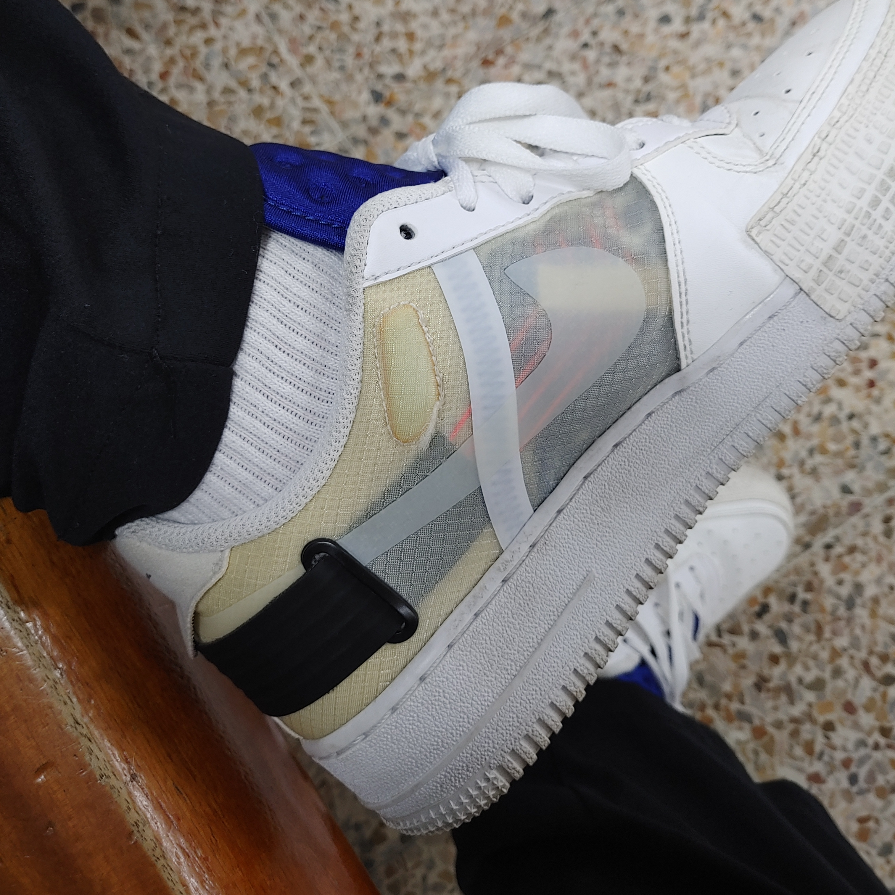 Nike Air Force 1 Type 착용 스타일 - 3