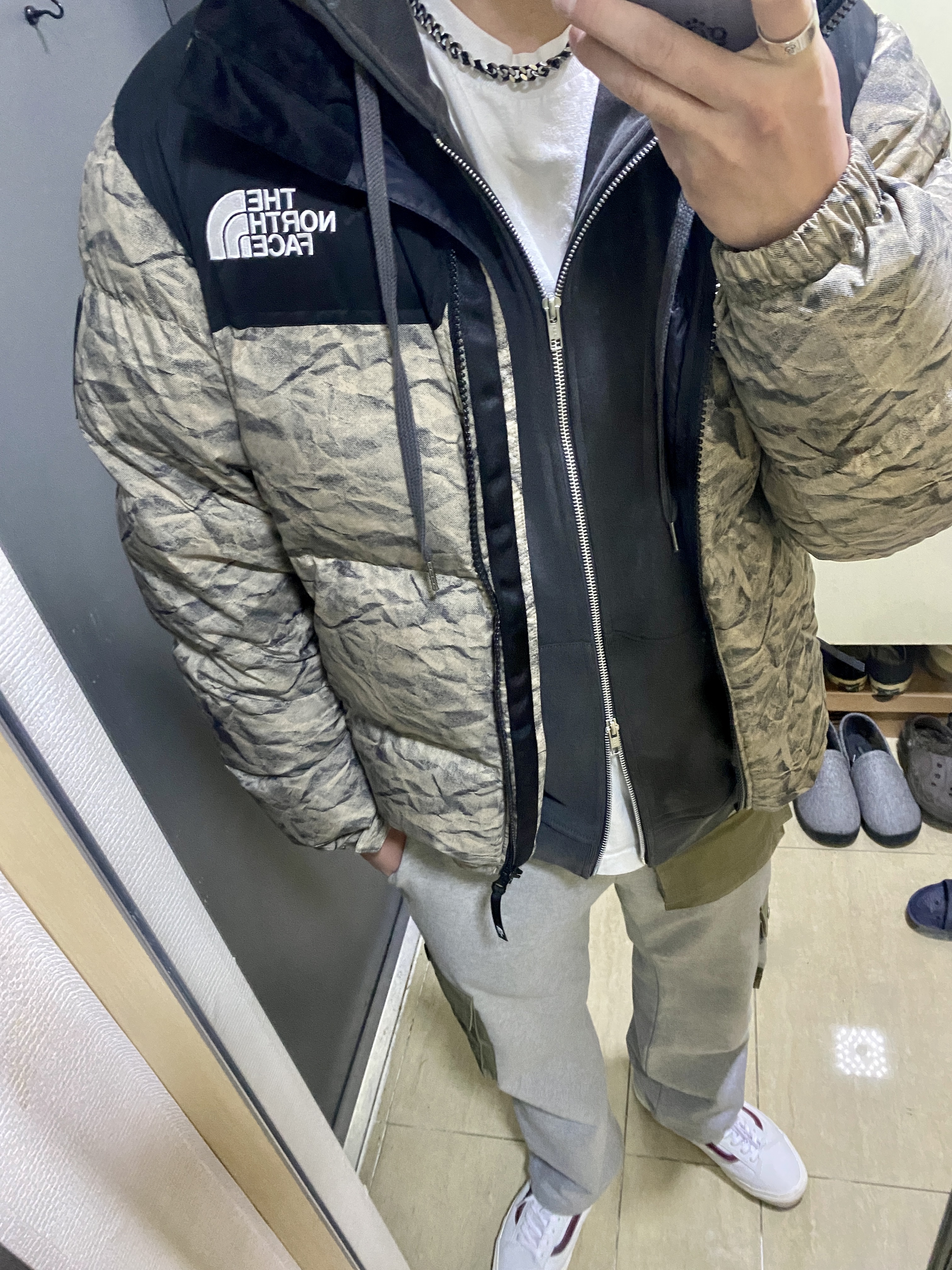 The North Face White Label Novelty Nuptse Down Jacket Beige 착용 스타일