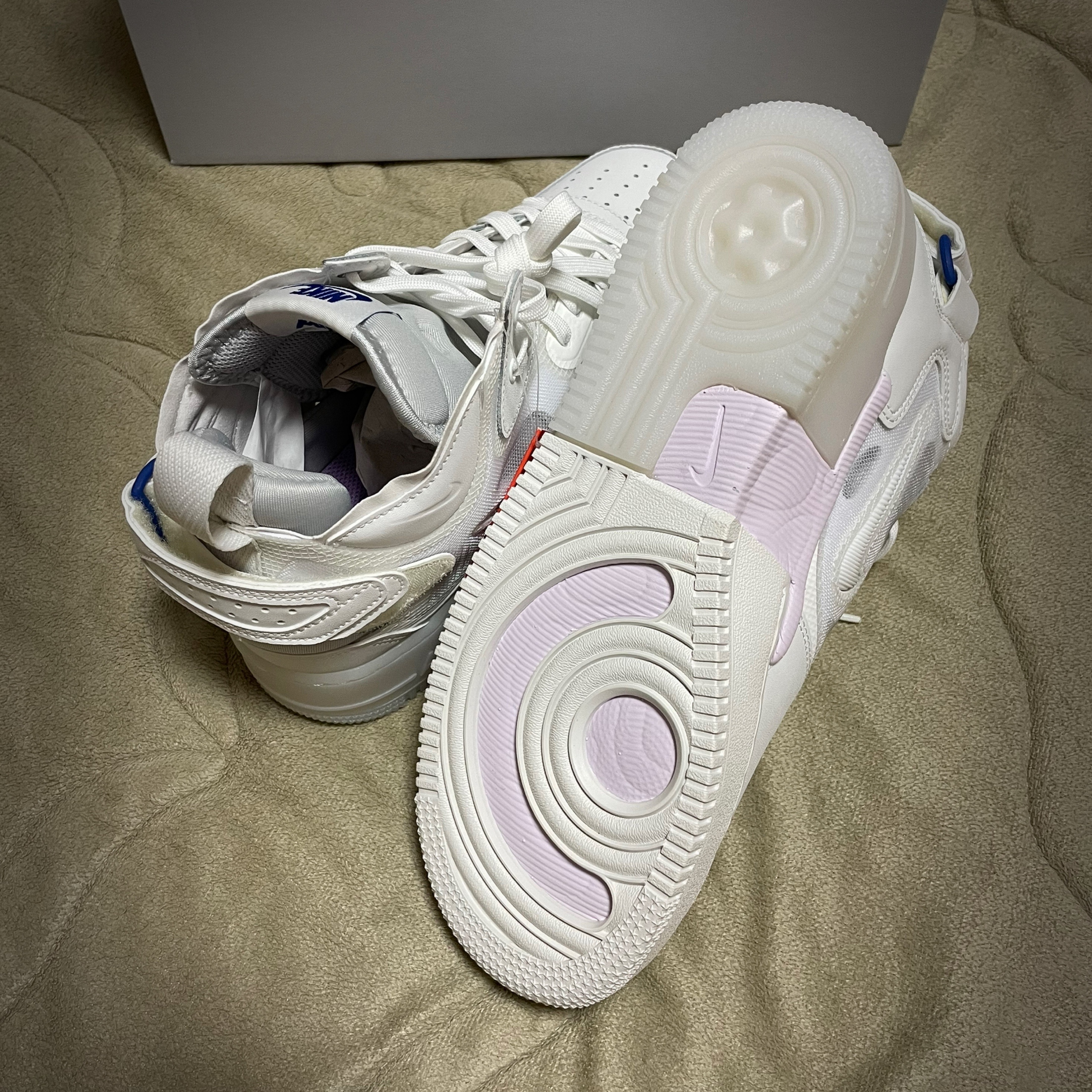 Nike Air Force 1 Mid React Summit White 착용 스타일 - 2