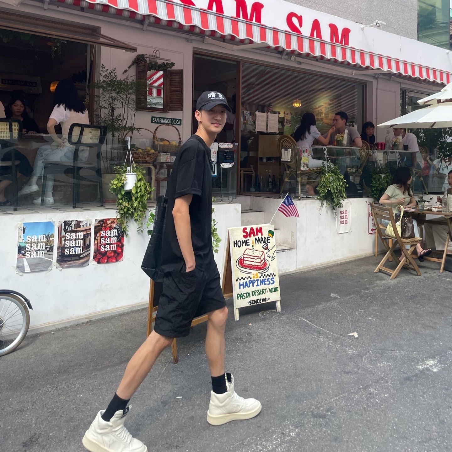 Converse x Drkshdw Turbowpn Egret, Darkr8m Studio White Logo Cap 착용 스타일 - 2