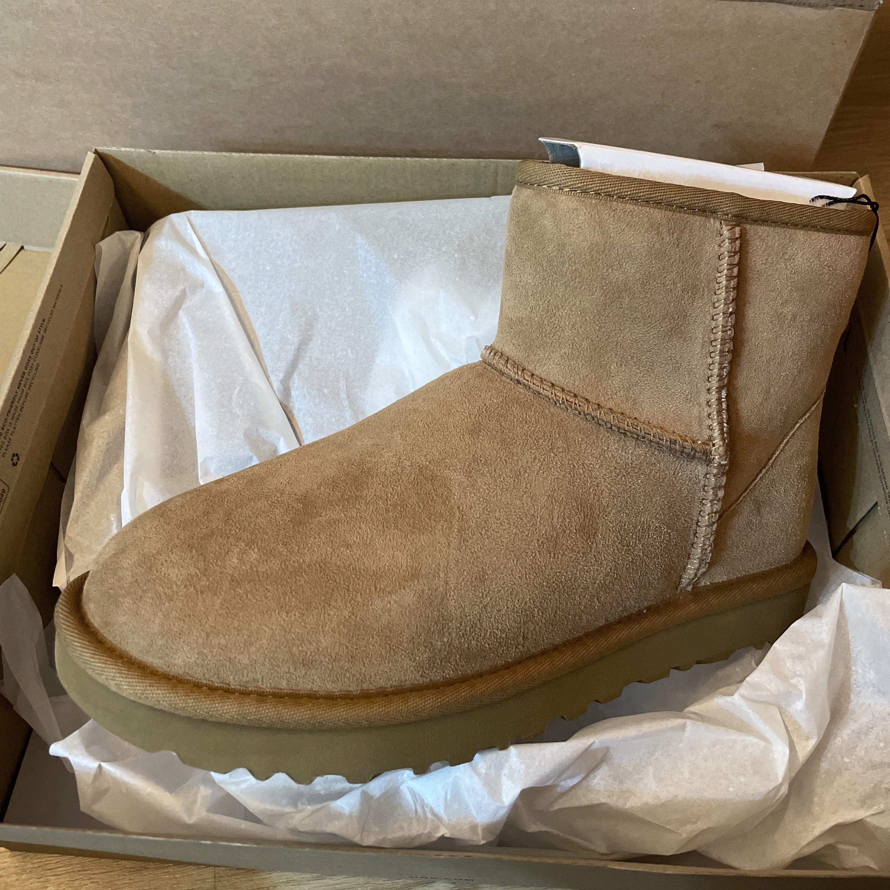 (W) UGG Classic Mini II Boots Chestnut 착용 스타일 - 2