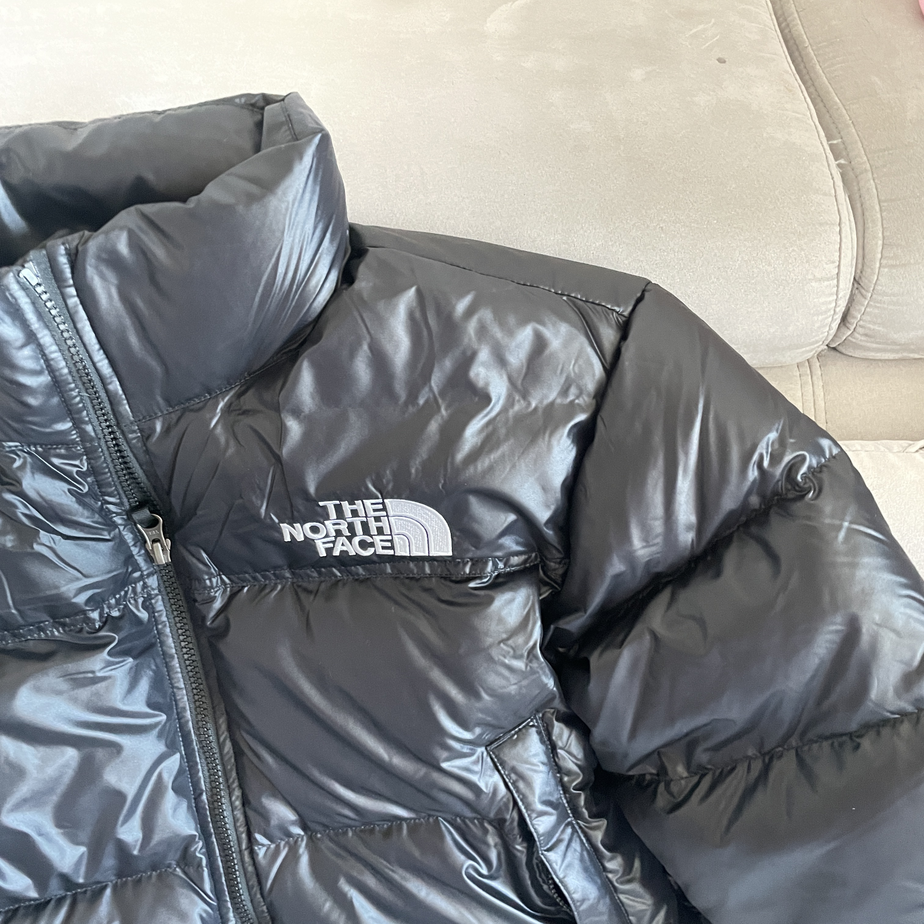 (W) The North Face Nuptse Short Jacket Black 착용 스타일