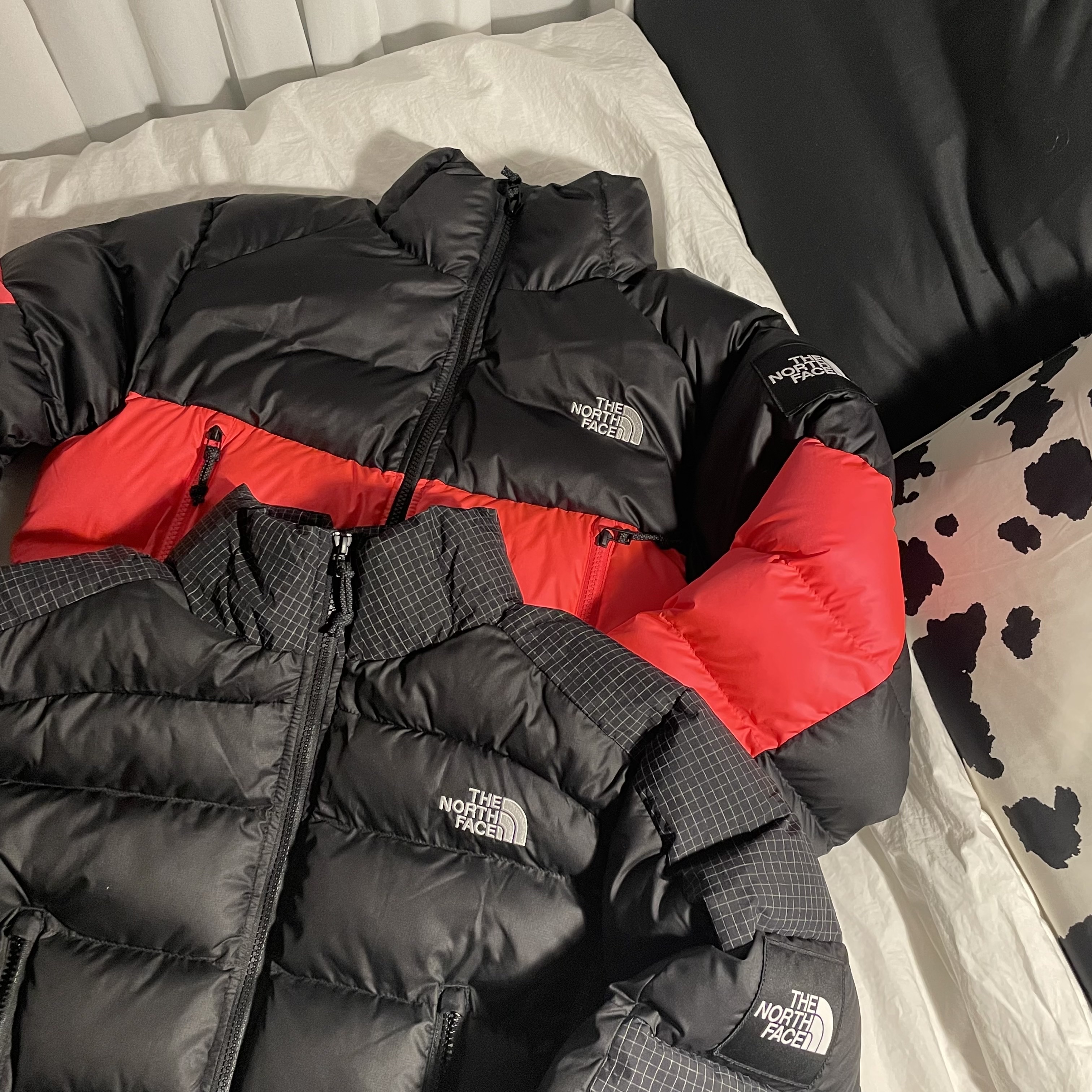 (W) The North Face Phlego Synthetic Insulated Jacket Brilliant Coral Black 착용 스타일